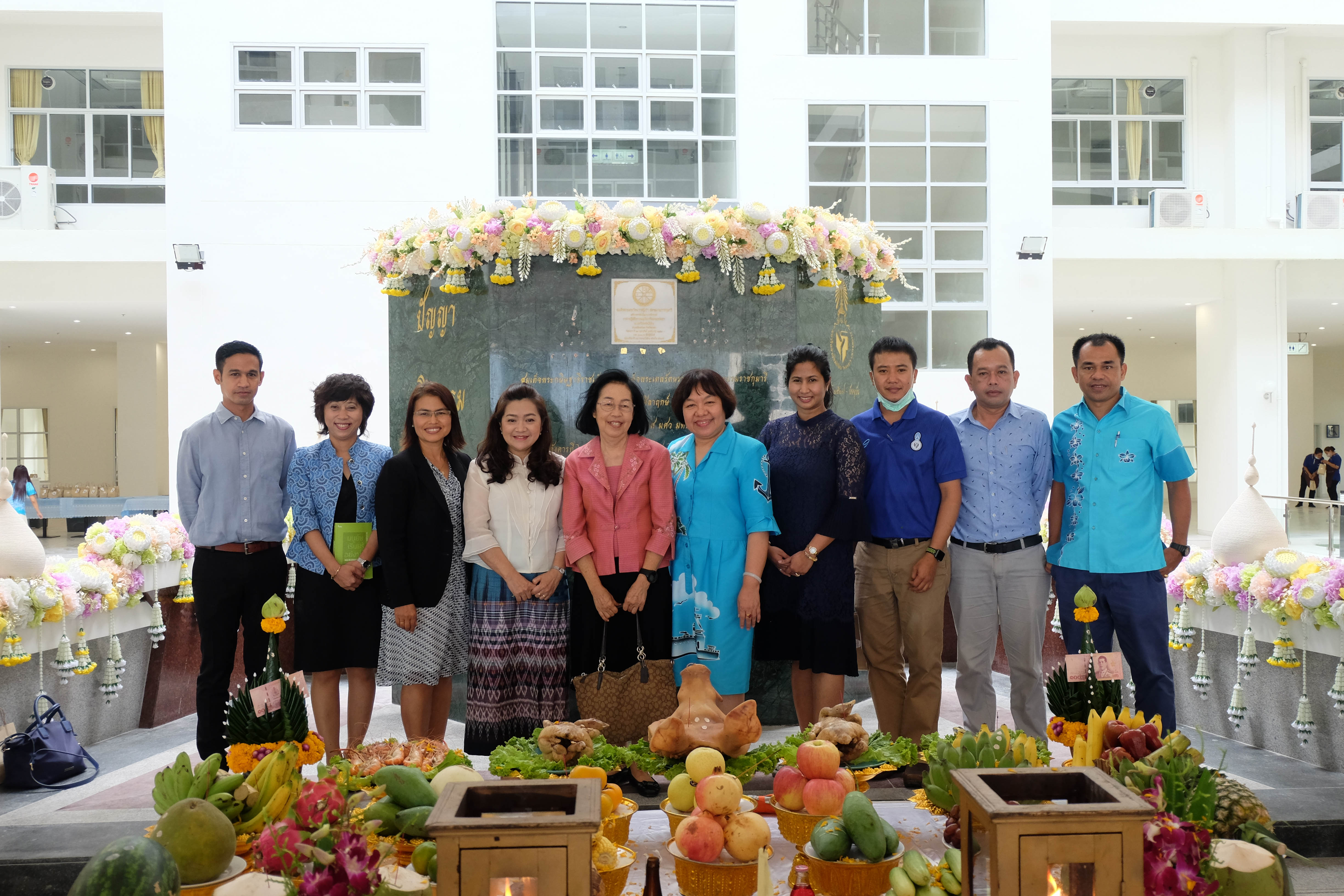 ผู้บริหาร คณาจารย์ และบุคลากรคณะศึกษาศาสตร์ ได้เข้าร่วมพิธีบวงสรวงและทําบุญอาคาร ๕๐ปี วศ  มศว มทษ