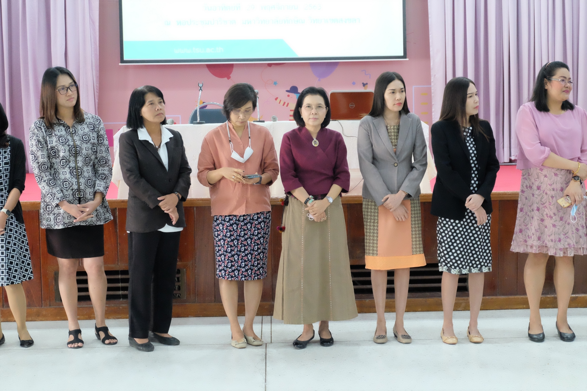โครงการปฐมนิเทศนิสิตก่อนออกปฏิบัติการสอนในสถานศึกษา สำหรับนิสิตชั้นปีที่ 1 และชั้นปีที่ 2 หลักสูตรการศึกษาบัณฑิต (หลักสูตร 4 ปี)