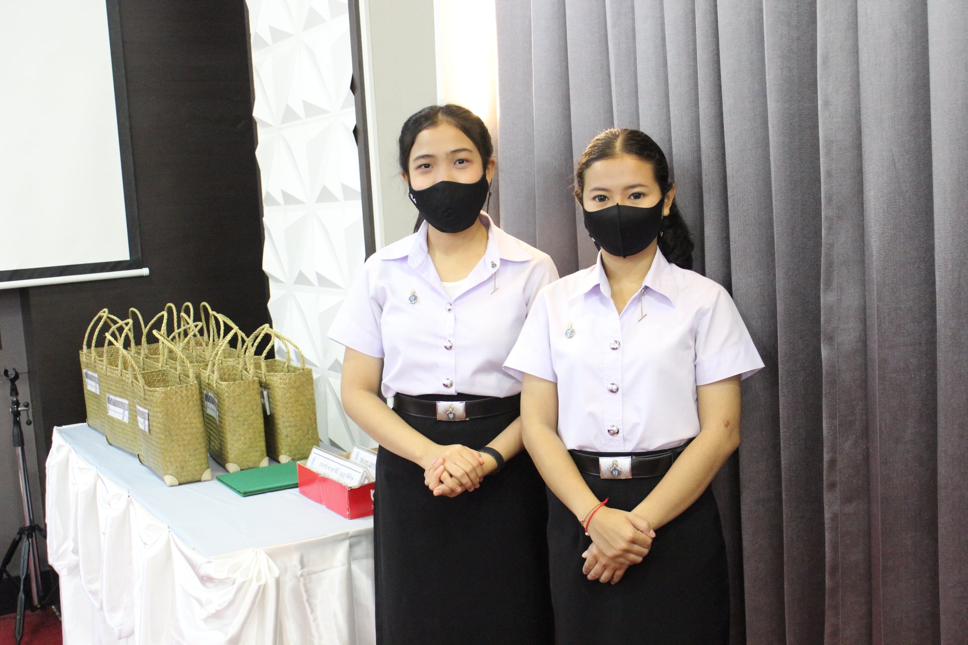โครงการพัฒนาครูเพื่อพัฒนาท้องถิ่นระยะการเข้าสู่วิชาชีพ (Induction Period) รุ่นที่ 4 (บรรจุปี พ.ศ.2562) และ โครงการประชุมวิชาการและนำเสนอผลงานนวัตกรรมของครูเพื่อพัฒนาท้องถิ่นระยะการเข้าสู่วิชาชีพ (Induction Period) รุ่น 3 (บรรจุปี พ.ศ.2561)