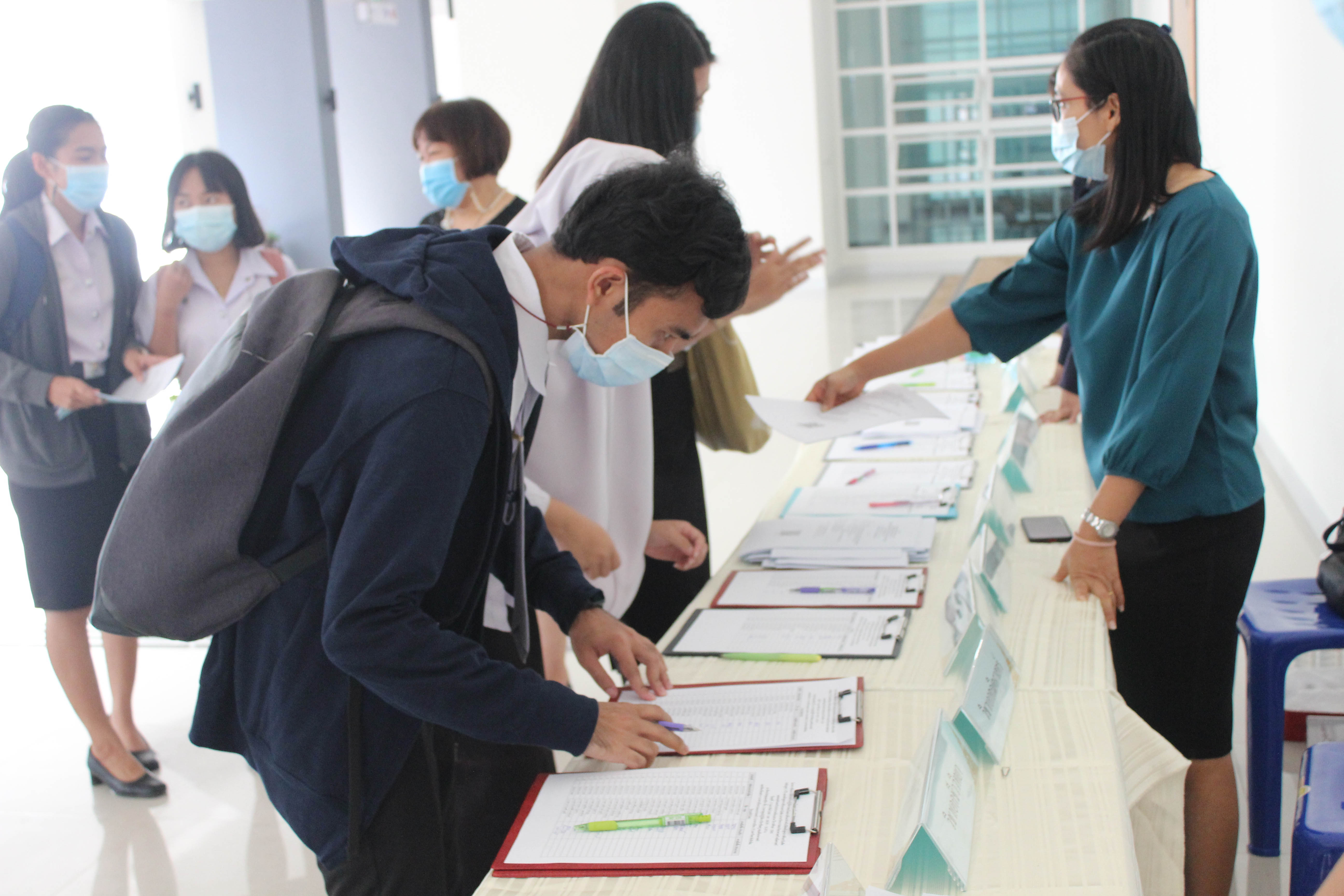 โครงการสัมมนานิสิตระหว่างปฏิบัติการสอนในสถานศึกษาสำหรับนิสิตหลักสูตรการศึกษาบัณฑิต (หลักสูตร 5 ปี) และหลักสูตรการศึกษามหาบัณฑิต (สาขาวิชาการสอนวิทยาศาสตร์ คณิตศาสตร์ และคอมพิวเตอร์)