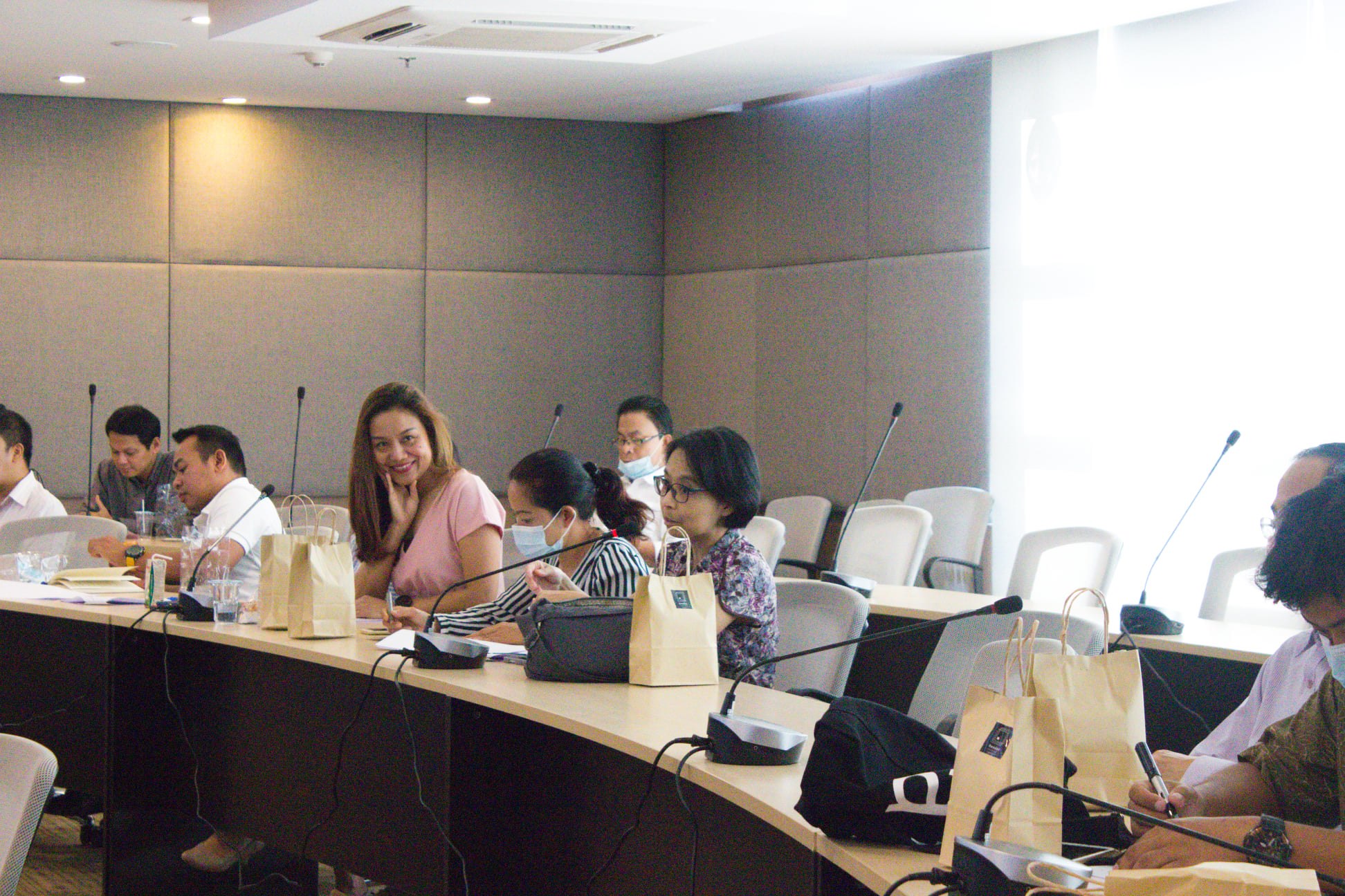 การประชุมคณะกรรมการดำเนินการขอรับรองปริญญาฯ