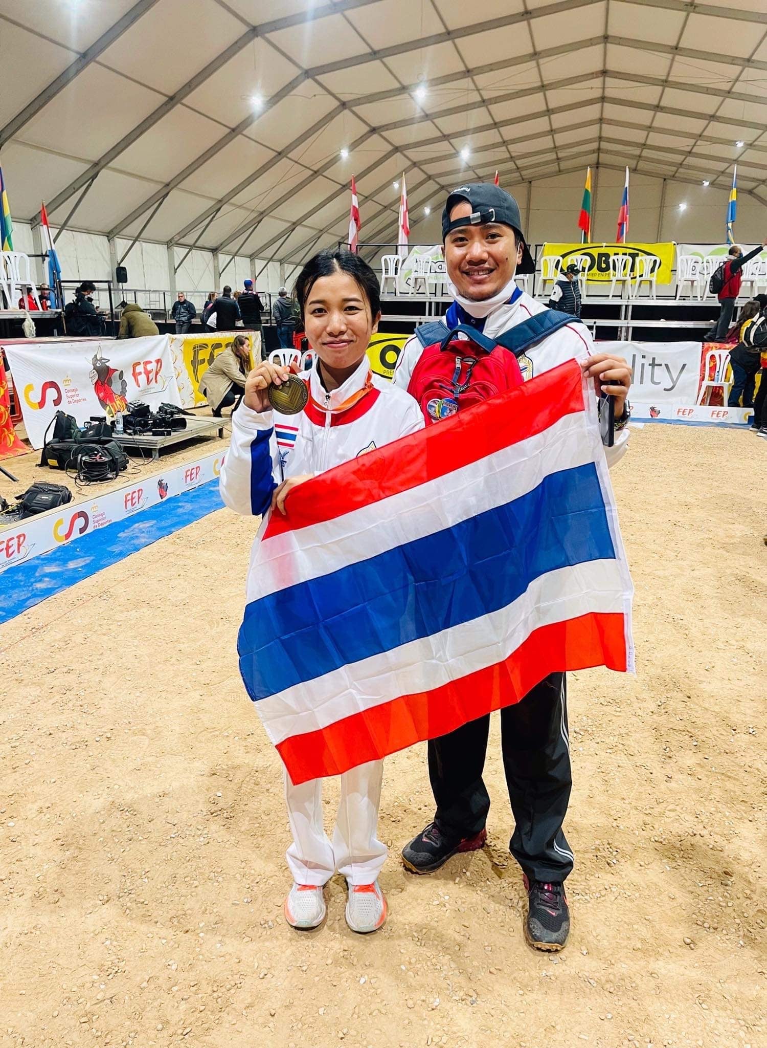 ขอแสดงความยินดีกับ อส.ทพ.วัลวิภา ดารารัตน์ ศิษย์เก่า หลักสูตร กศ.บ.พลศึกษา ที่คว้าเหรียญทองแดง รายการเปตองชิงแชมป์โลก