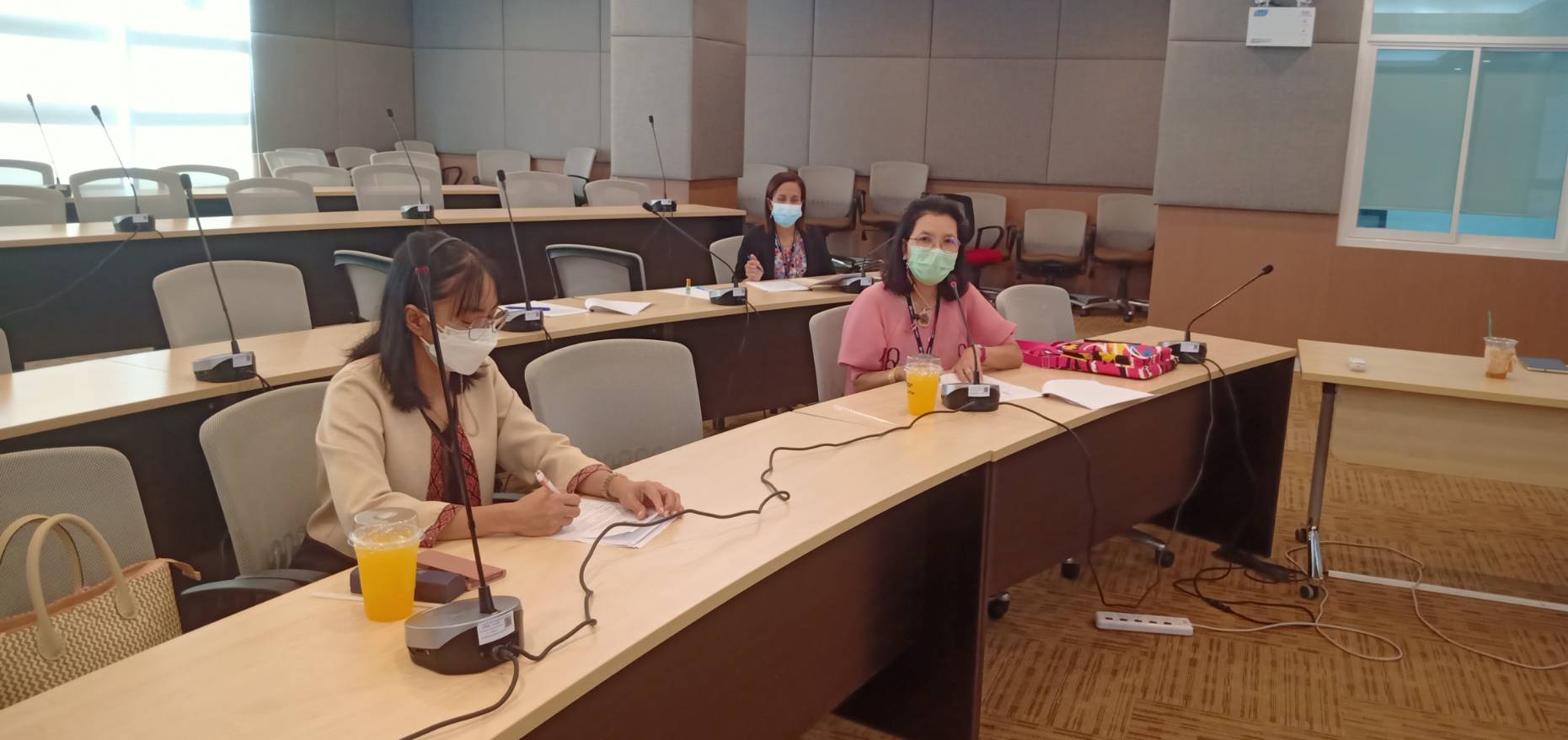 การประชุมคณะกรรมการผู้รับผิดชอบหลักสูตรประกาศนียบัตรบัณฑิต สาขาวิชา วิชาชีพครู