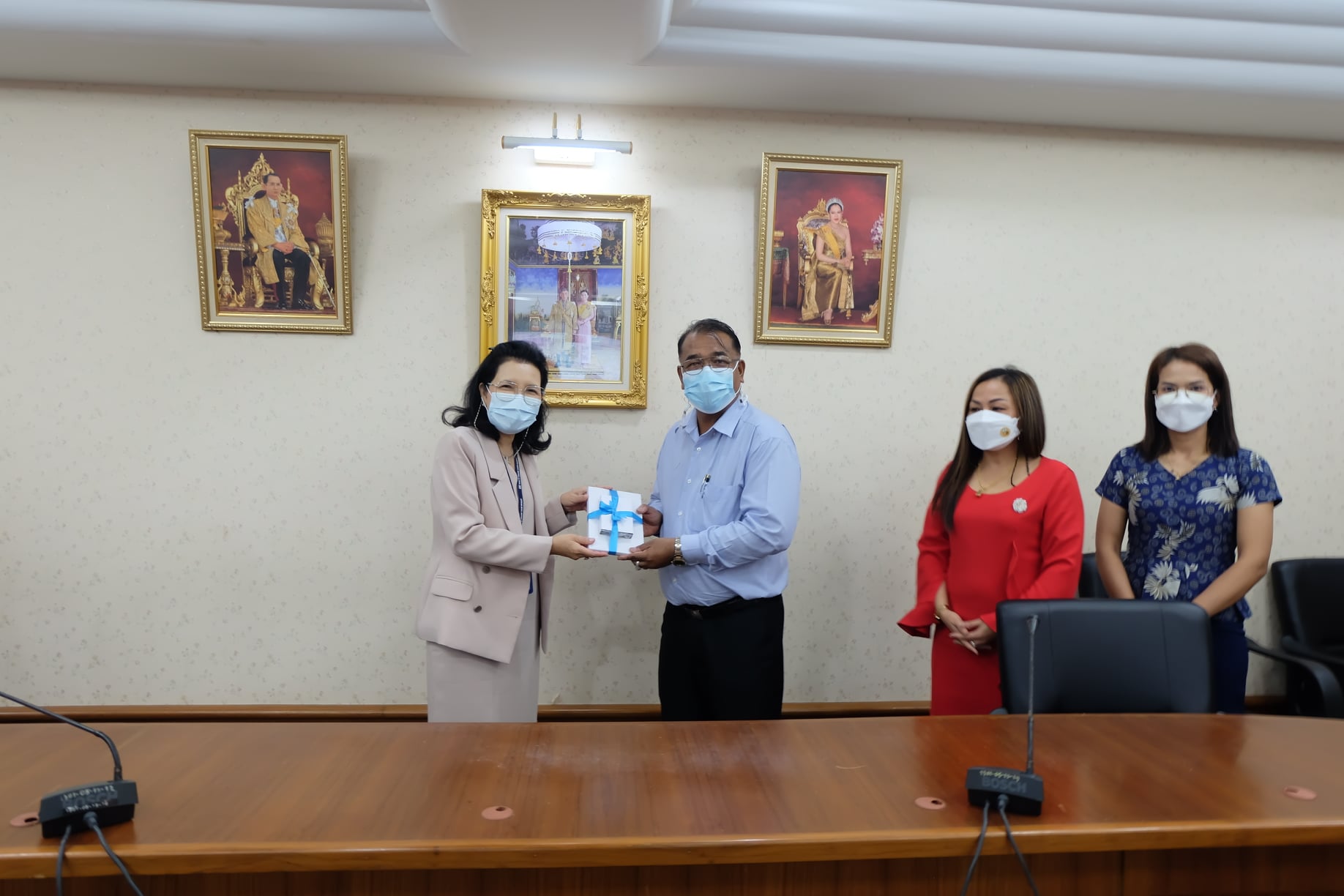 โรงเรียนสาธิตเทศบาลตำบลหินตก เข้าพบเพื่อหารือเกี่ยวกับการยกระดับคุณภาพการศึกษาของนักเรียนในระดับการศึกษาขั้นพื้นฐาน