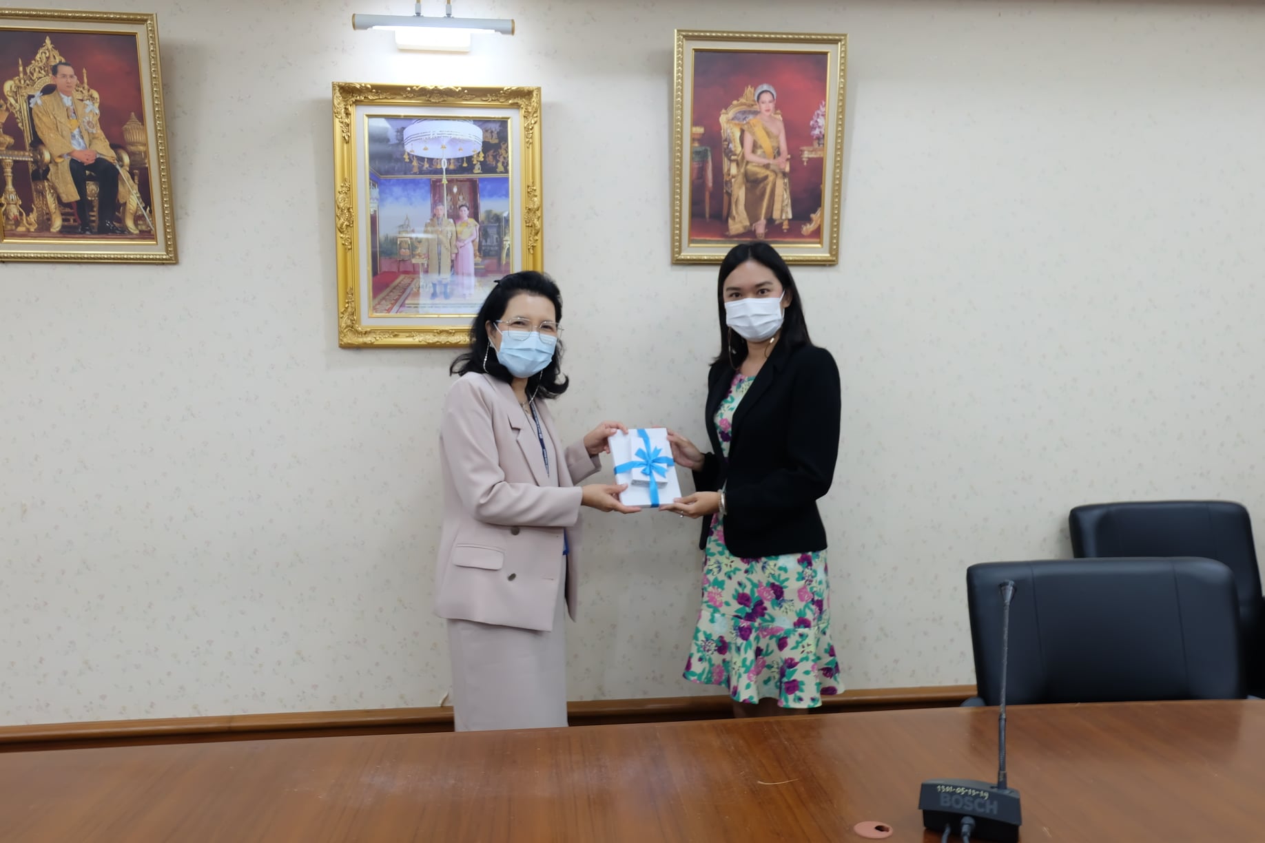 โรงเรียนสาธิตเทศบาลตำบลหินตก เข้าพบเพื่อหารือเกี่ยวกับการยกระดับคุณภาพการศึกษาของนักเรียนในระดับการศึกษาขั้นพื้นฐาน