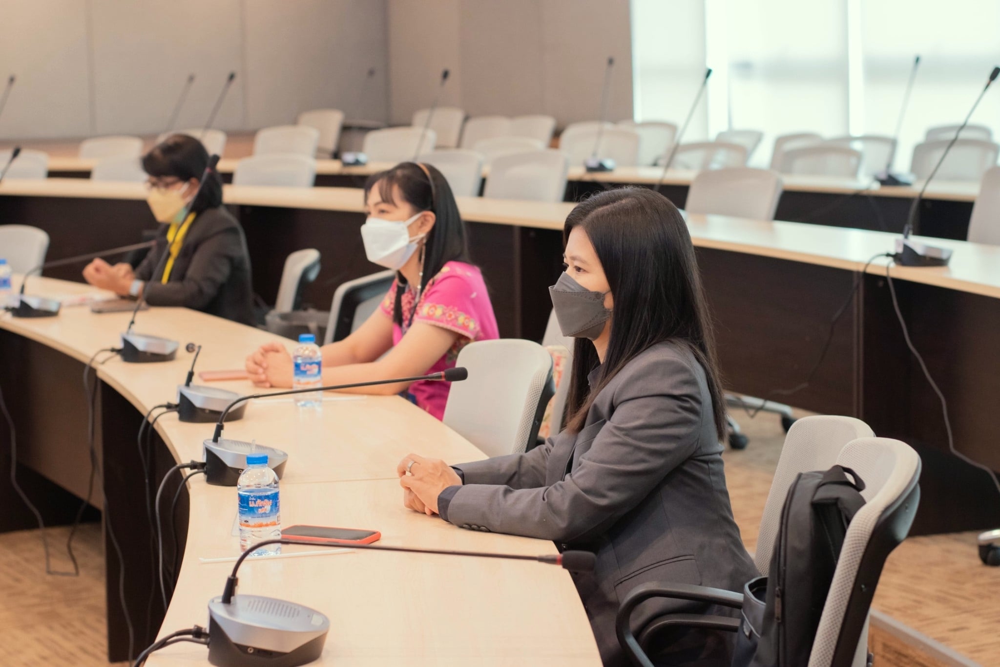 การประชุมเยี่ยมเยียนติดตามความก้าวหน้าของนิสิตทุนมูลนิธิชัยพัฒน
