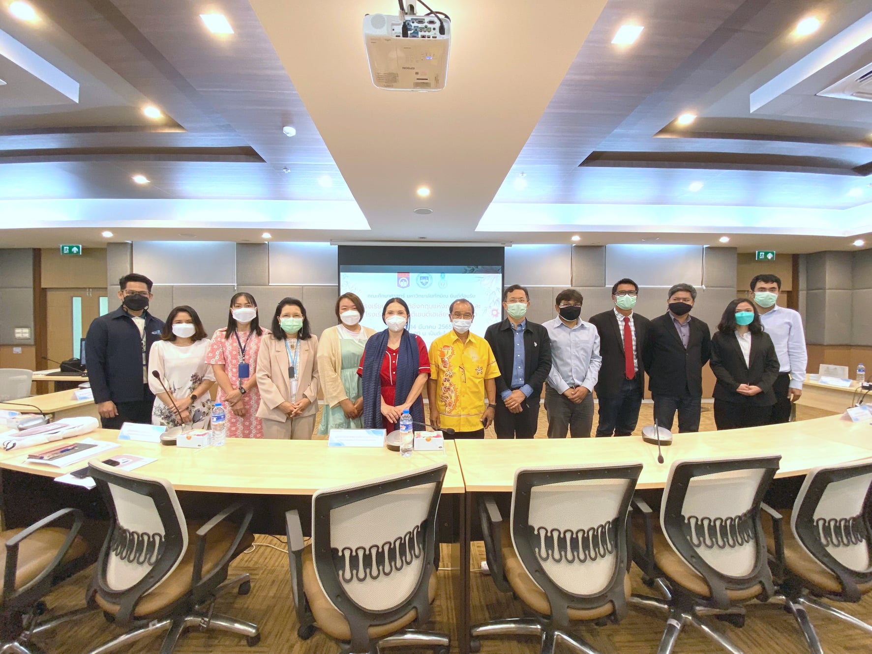 คณะศึกษาศาสตร์ให้การต้อนรับ โรงเรียนนานาชาติอังกฤษแห่งภาคเหนือ และโรงเรียนนานาชาติเซนต์เฮเลียร์-เบรลาร์ด