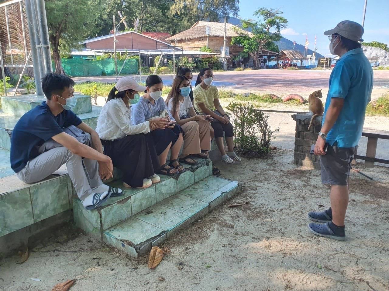 โครงการการศึกษาเรียนรู้หลักสูตรชุมชนในสถานศึกษาพื้นที่เกาะ
