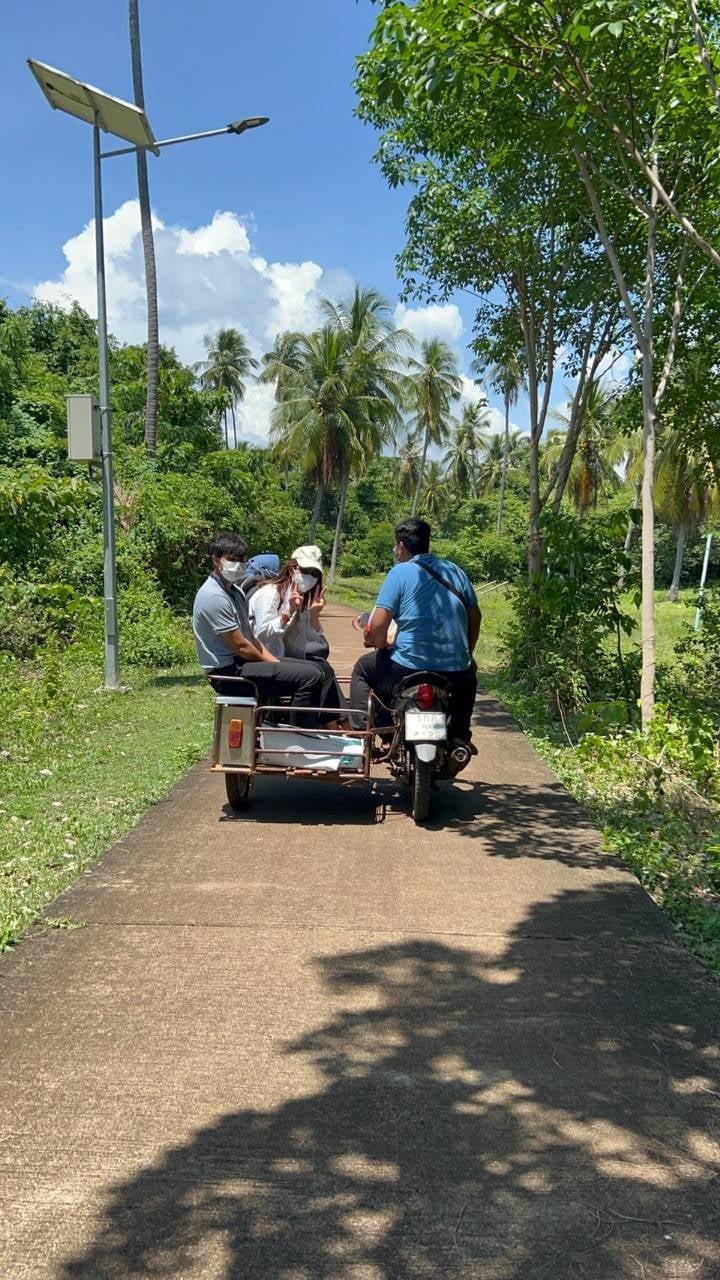 โครงการ การบริหารจัดการหลักสูตรฐานสมรรถนะอาชีพ สู่สถานประกอบการศูนย์การเรียนรู้เศรษฐกิจพอเพียงโรงเรียนพื้นที่เกาะ จังหวัดสตูล