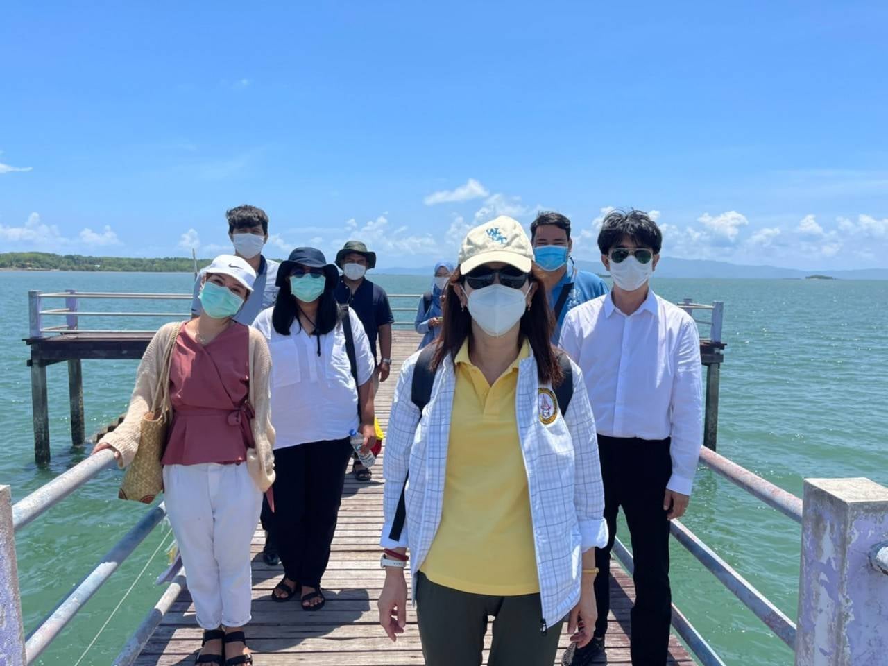 โครงการ การบริหารจัดการหลักสูตรฐานสมรรถนะอาชีพ สู่สถานประกอบการศูนย์การเรียนรู้เศรษฐกิจพอเพียงโรงเรียนพื้นที่เกาะ จังหวัดสตูล