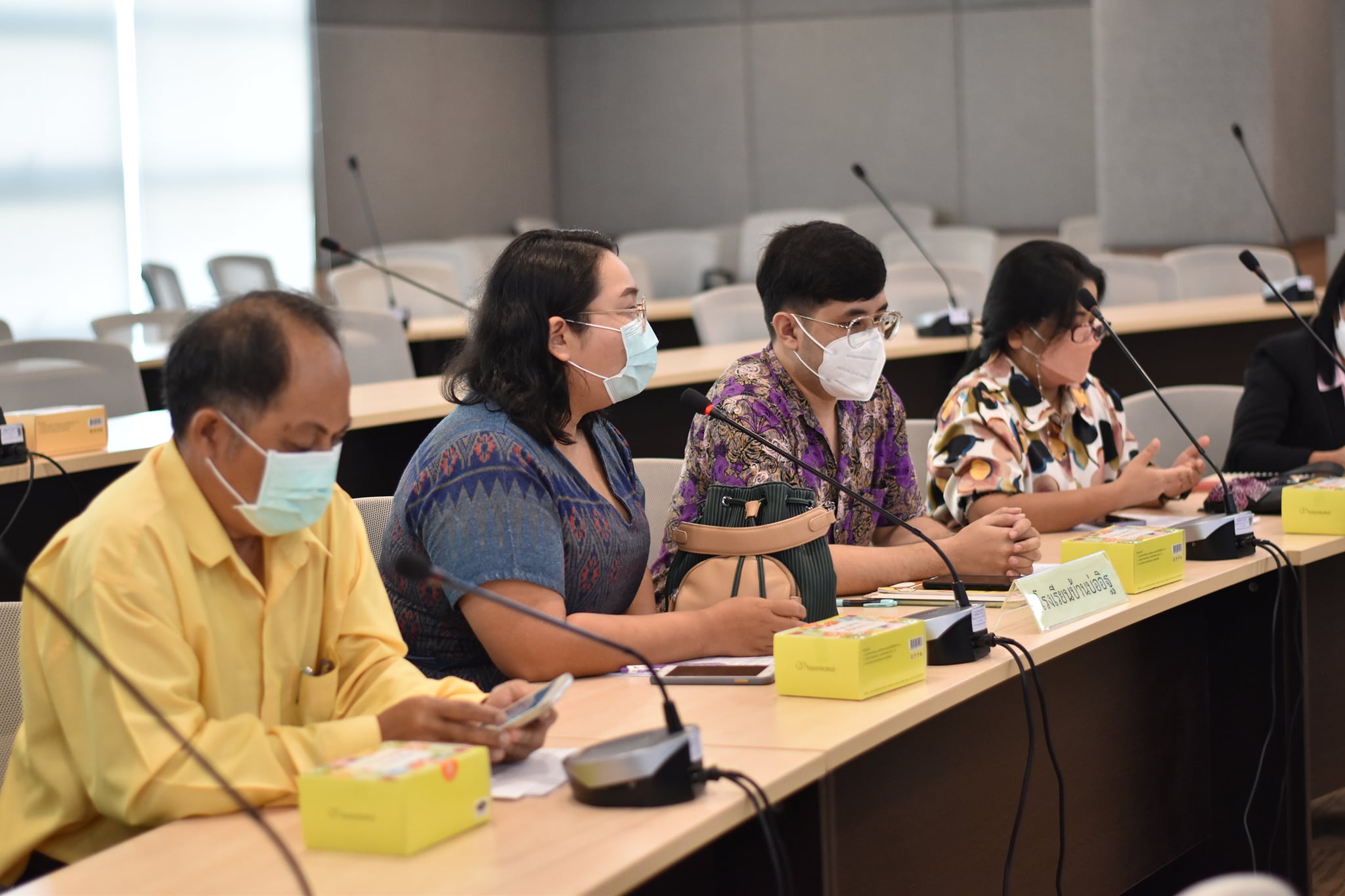 การประชุมถอดบทเรียนโครงการวิจัยรูปแบบและกลไกการนำองค์ความรู้จากแนวปฏิบัติที่ดีของกิจกรรมพัฒนาวิชาชีพไปใช้ในการพัฒนาคุณภาพการจัดการศึกษาในรูปแบบการพัฒนาทั้งระบบของสถานศึกษา ในบริบทจังหวัดสงขลา