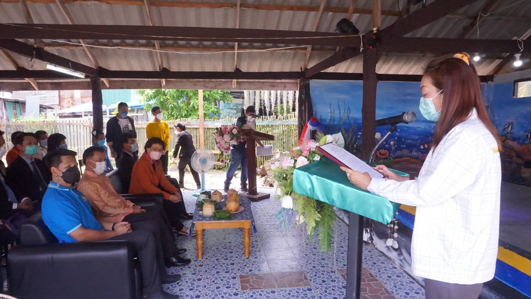 โครงการการบริหารจัดการหลักสูตรฐานสมรรถนะอาชีพสู่สถานประกอบการศูนย์การเรียนรู้เศรษฐกิจพอเพียงโรงเรียนพื้นที่เกาะ จังหวัดสตูล