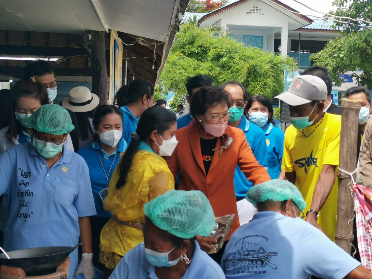 โครงการการบริหารจัดการหลักสูตรฐานสมรรถนะอาชีพสู่สถานประกอบการศูนย์การเรียนรู้เศรษฐกิจพอเพียงโรงเรียนพื้นที่เกาะ จังหวัดสตูล