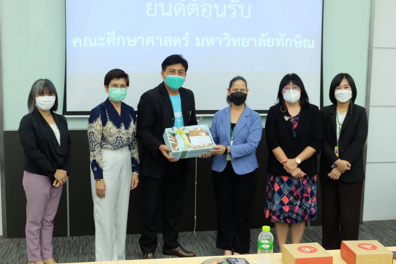 คณะศึกษาศาสตร์ มหาวิทยาลัยทักษิณ เข้าศึกษาดูงานและแลกเปลี่ยนเรียนรู้ร่วมกับคณะศึกษาศาสตร์ สถาบันการจัดการปัญญาภิวัฒน์