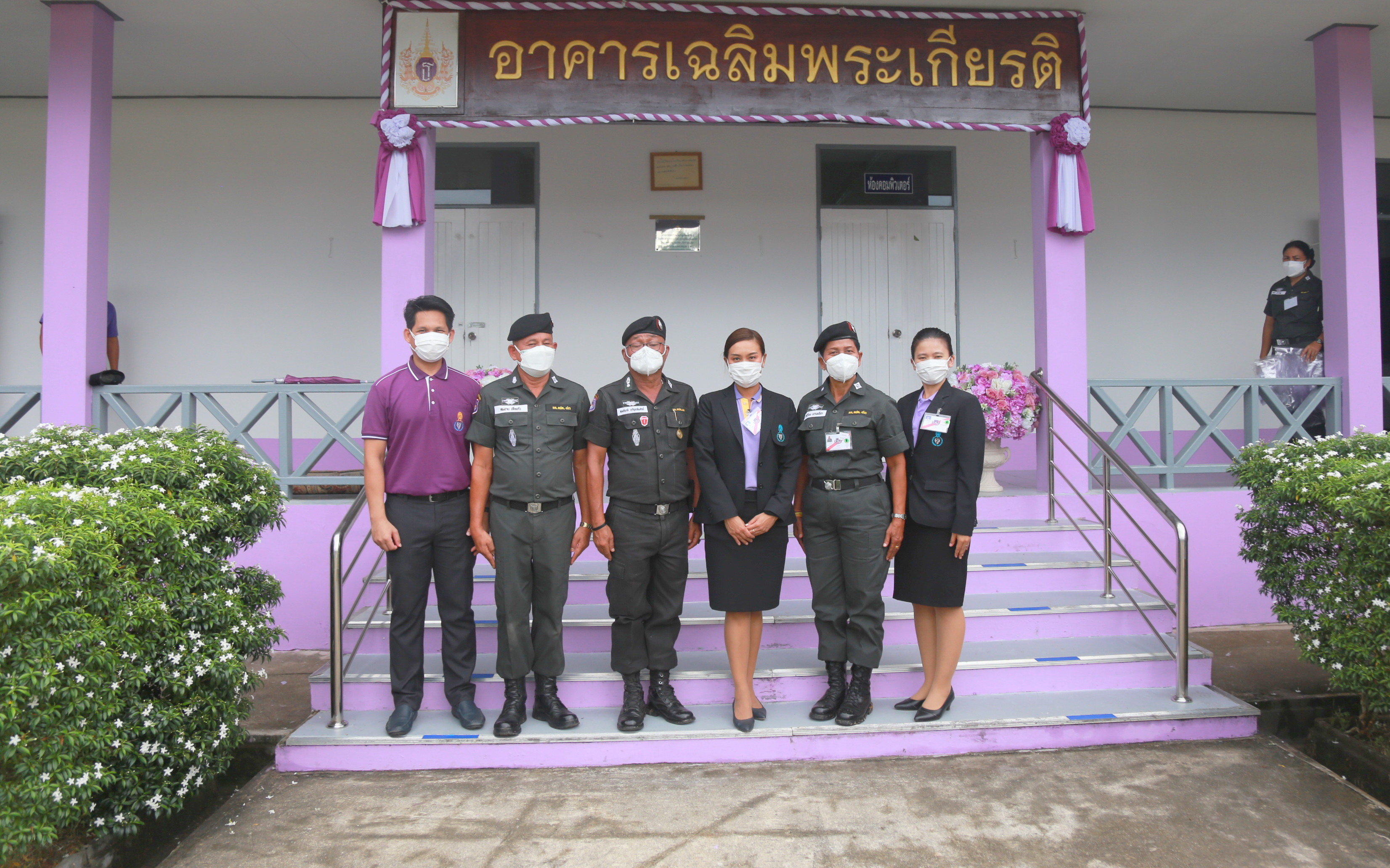 สมเด็จพระกนิษฐาธิราชเจ้า กรมสมเด็จพระเทพรัตนราชสุดาฯสยามบรมราชกุมารี เสด็จ ณ รร.ตชด.สื่อมวลชนกีฬา​ อ.สะเดา ​จ.สงขลา​ โดยมีตัวแทนคณะดำเนินงานจากโครงการพัฒนาศักยภาพโรงเรียนในพระราชดำริ และโรงเรียนขาดแคลนในพื้นที่การศึกษา​ 4​ จังหวัดภาคใต้ มหาวิทยาลัยทักษิณ ร่วมรับเสด็จในฐานะหน่วยสนองงาน​