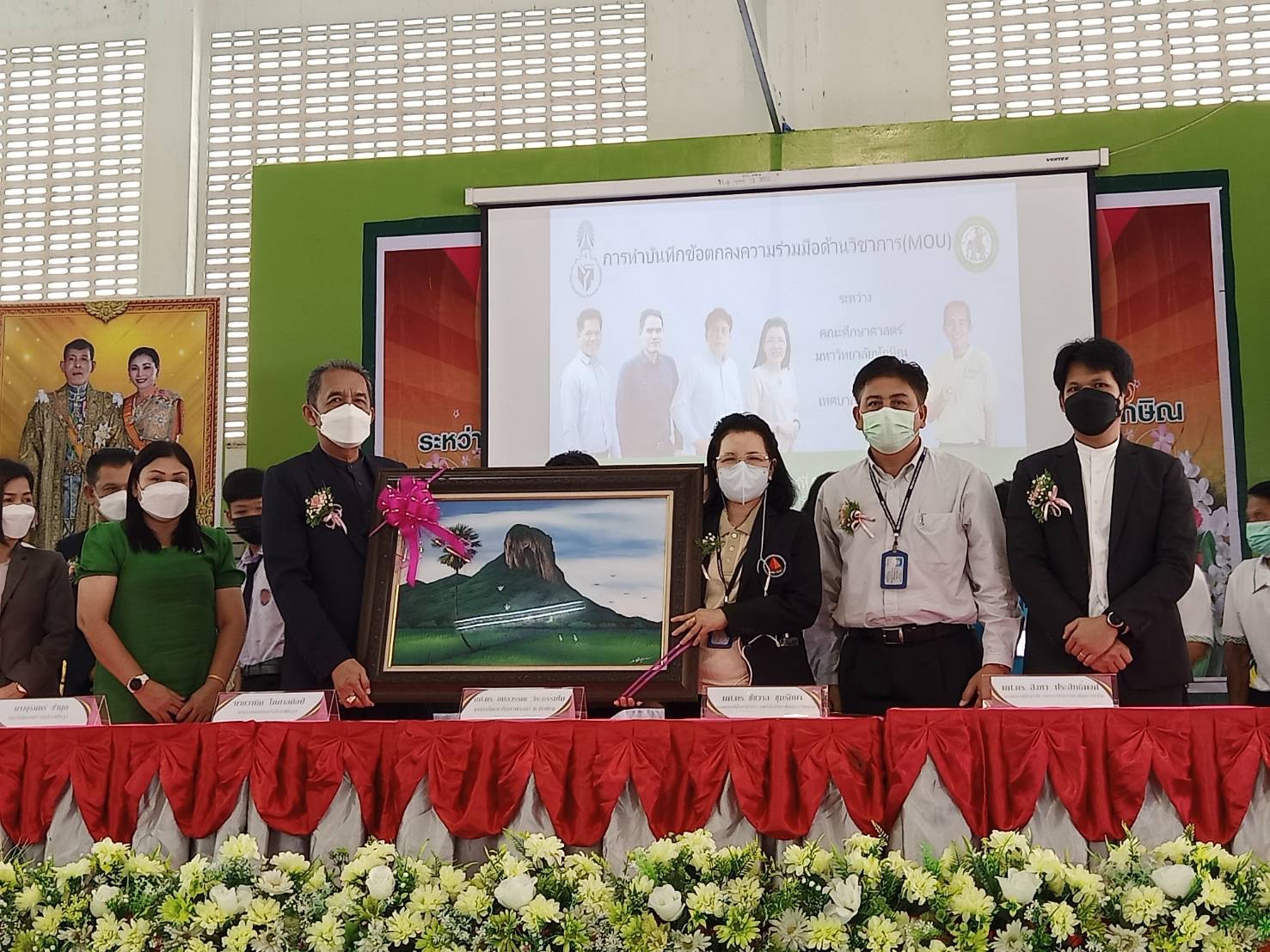 ลงนามบันทึกข้อตกลงความร่วมมือทางวิชาการระหว่างเทศบาลเมืองพัทลุง กับ คณะศึกษาศาสตร์  มหาวิทยาลัยทักษิณ