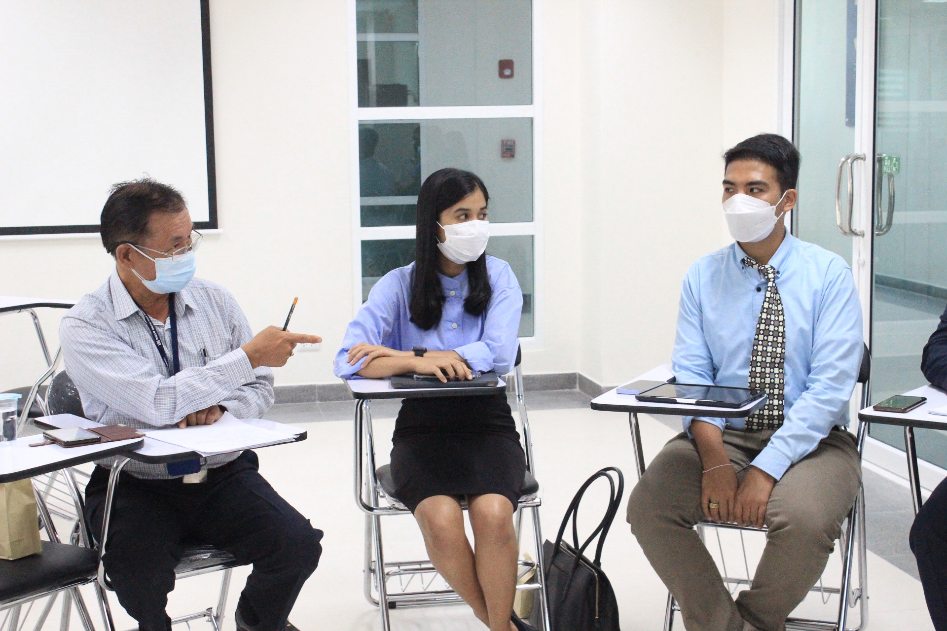โครงการสัมมนานิสิตระหว่างปฏิบัติการสอนในสถานศึกษา สำหรับนิสิตหลักสูตรประกาศนียบัตรบัณฑิต สาขาวิชา วิชาชีพครู ประจำภาคเรียนต้น ปีการศึกษา 2565