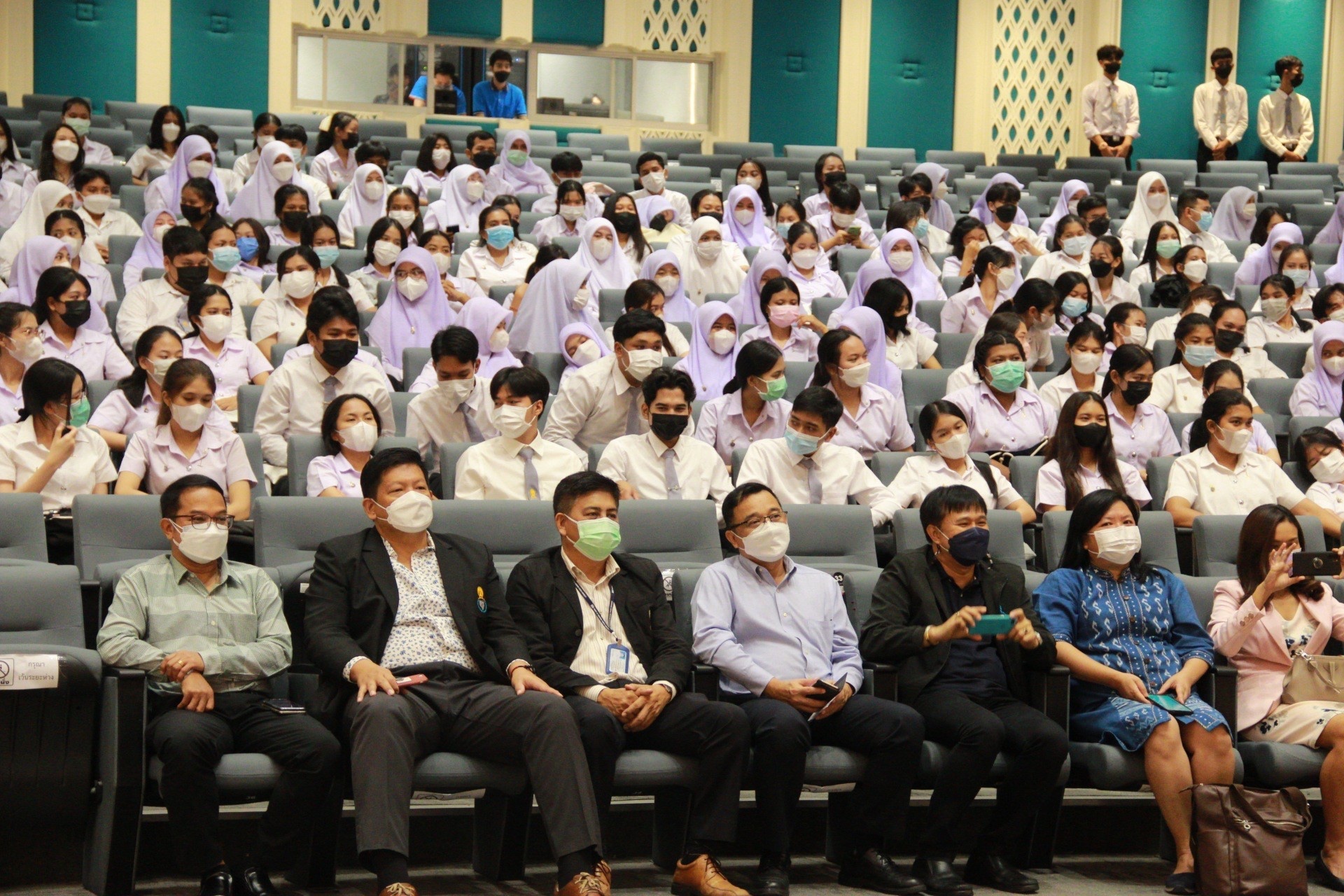 โครงการปฐมนิเทศและประชุมผู้ปกครองนิสิตใหม่ระดับปริญญาตรี ชั้นปีที่ 1 คณะศึกษาศาสตร์ ประจำปีการศึกษา 2565