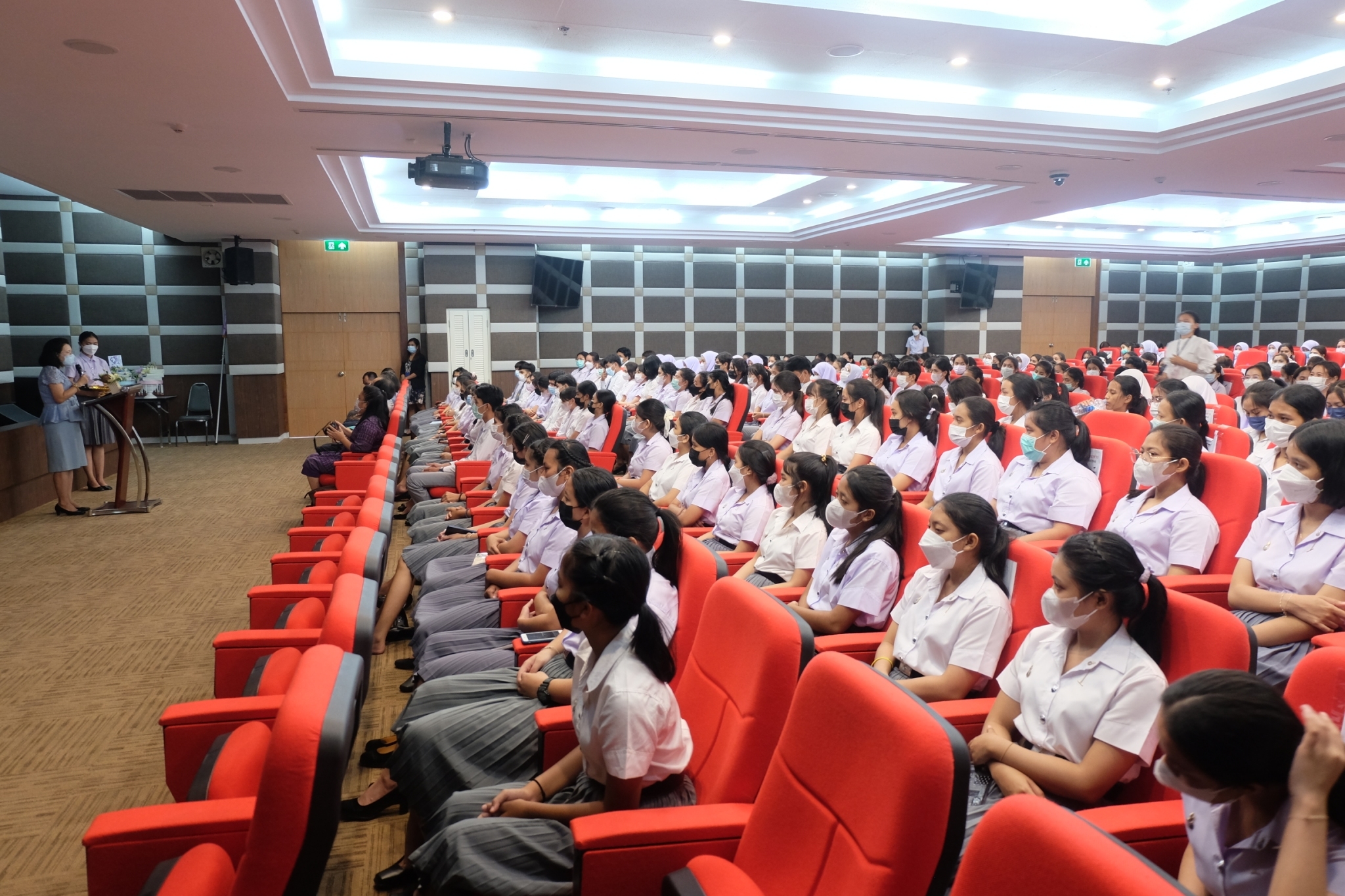 โครงการน้อมจิตรวมใจ C & I สัมพันธ์