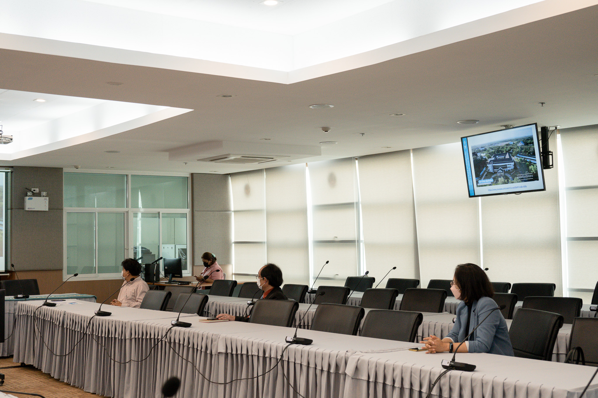 คณะศึกษาศาสตร์ มหาวิทยาลัยทักษิณ เข้าร่วมต้อนรับและแลกเปลี่ยนในการร่วมศึกษาดูงานเกี่ยวกับการปรับปรุงหลักสูตรฯ ร่วมกับ คณะศึกษาศาสตร์ มหาวิทยาลัยมหาสารคาม