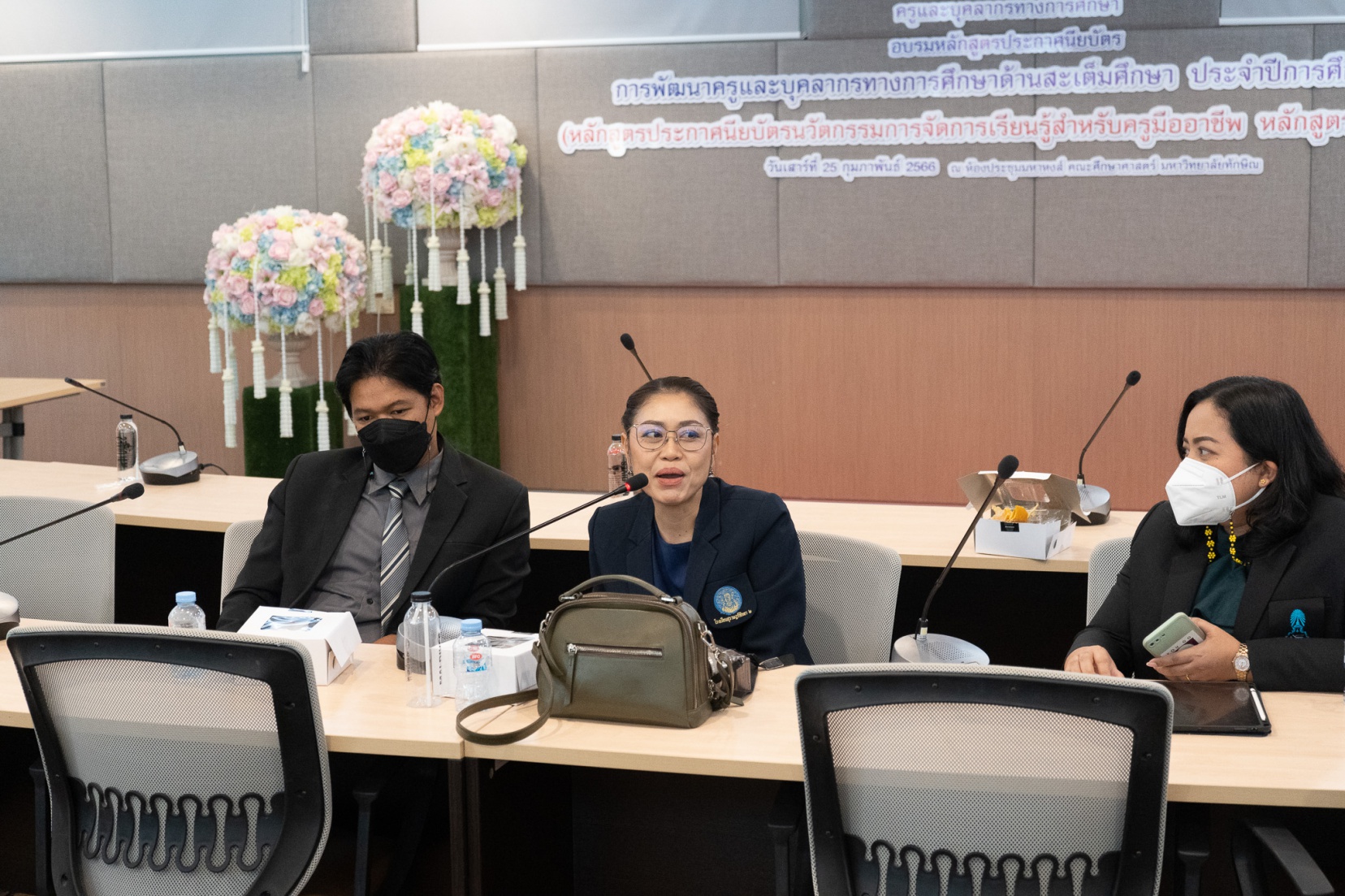 โครงการปาฐกถาและพิธีมอบประกาศนียบัตรให้แก่ครูและบุคลากรทางการศึกษา อบรมหลักสูตรประกาศนียบัตรการพัฒนาครูและบุคลากรทางการศึกษาด้านสะเต็มศึกษา (หลักสูตรประกาศนียบัตรนวัตกรรมการจัดการเรียนรู้สำหรับครูมืออาชีพ หลักสูตร Non-Degree) ประจำปีการศึกษา 2565