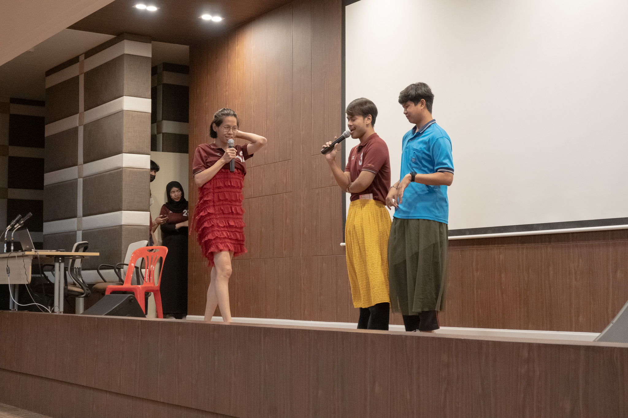 โครงการนำเสนอผลงานเปิดโลกวิชาการการศึกาาเพื่อสร้างความเป็นพลเมือง "พลเมืองวิถีใหม่บนเส้นทางนวัตกรรมสังคม"