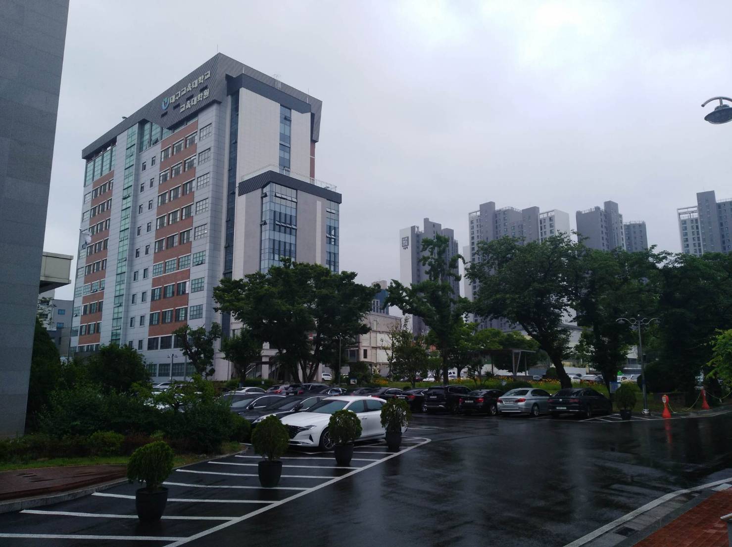 อธิการบดี Daegu National University of Education Korea เจรจาความร่วมมือทางวิชาการกับ ผู้ช่วยคณบดีฝ่ายบริการวิชาการ วิเทศสัมพันธ์ และสื่อสารองค์กร