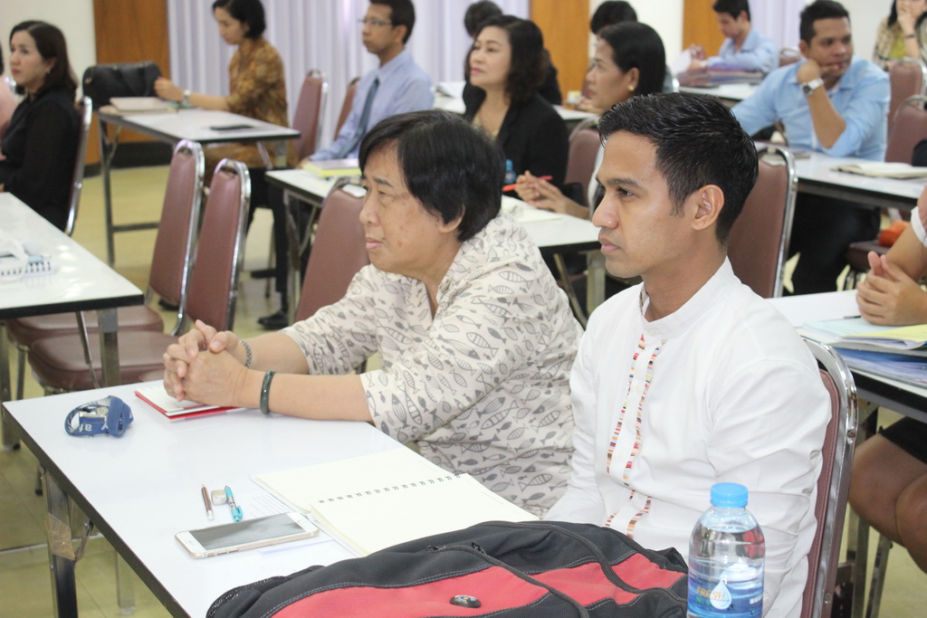 ประชุมคณะทำงานโครงการพัฒนาศักยภาพโรงเรียนในพระราชดำริและโรงเรียนขาดแคลนในเขตพื้นที่การศึกษา ๔ จังหวัดภาคใต้