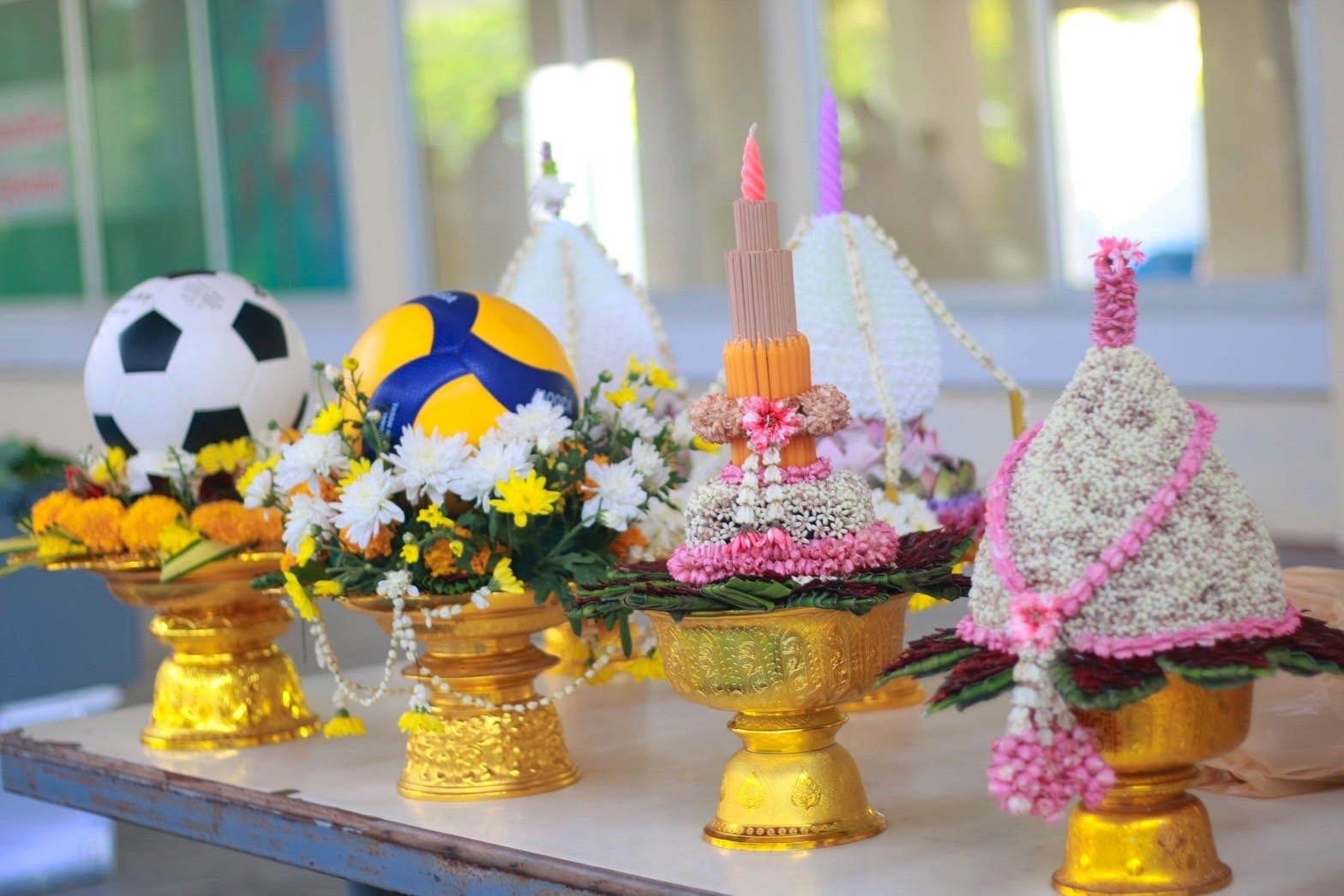 โครงการกล้วยไม้ใต้ร่มปาริชาตน้อมวันทา ระลึกคุณอาจารย์