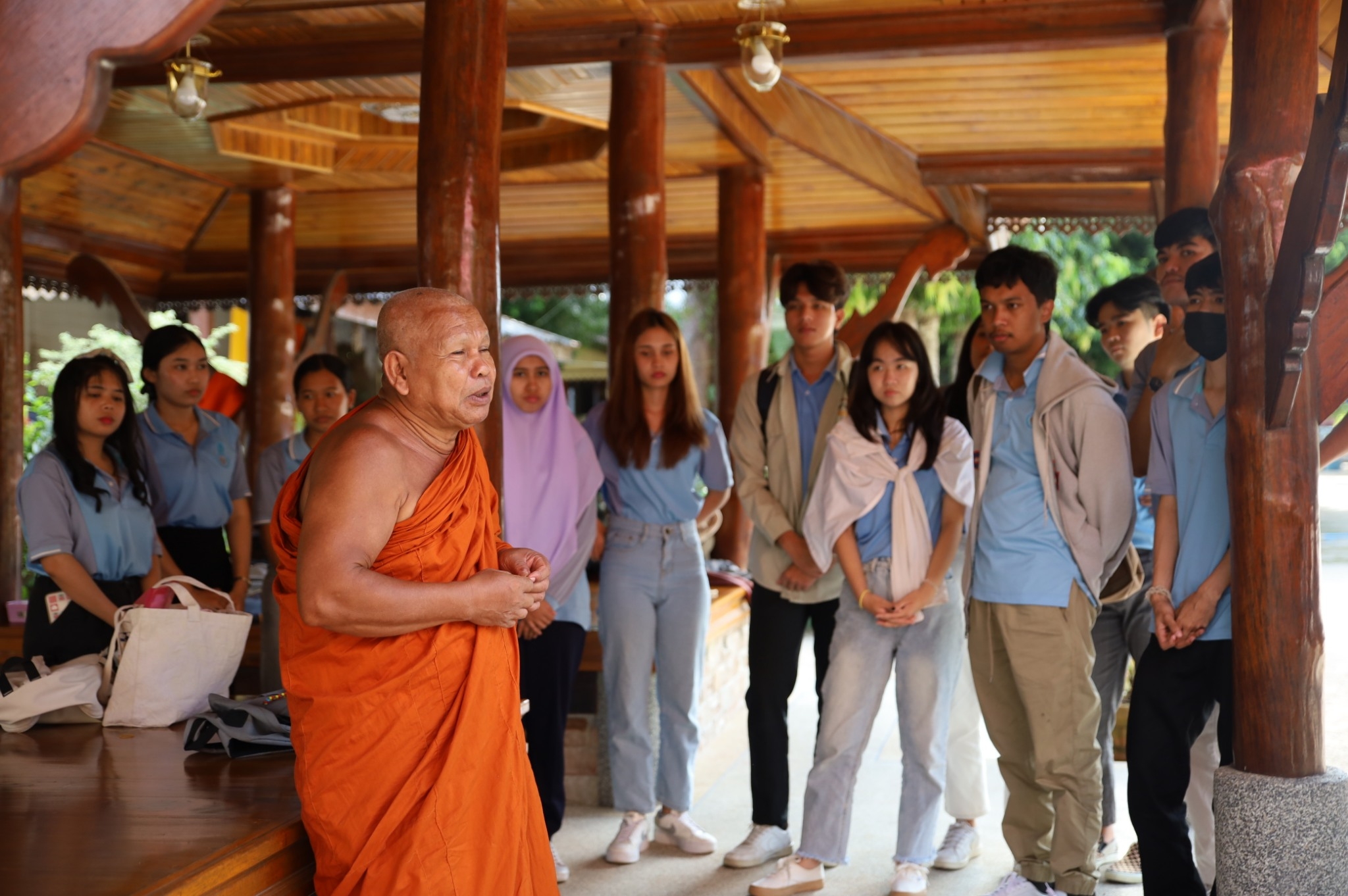 โครงการสร้างสรรค์วิถีครูบนฐานชุมชนการเรียนรู้ : ภายใต้กิจกรรมการจัดการทรัพยากรน้ำ โดยใช้ฝายชะลอน้ำไหล