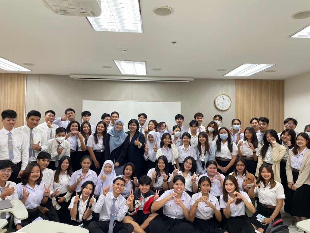 โครงการหลักสูตรและการจัดการเรียนรู้สังคมศึกษาเชิงรุก : กรณีศึกษาโรงเรียนสาธิตมหาวิทยาลัยสงขลานครินทร์ วิทยาเขตปัตตานี (ฝ่ายมัธยมศึกษา)