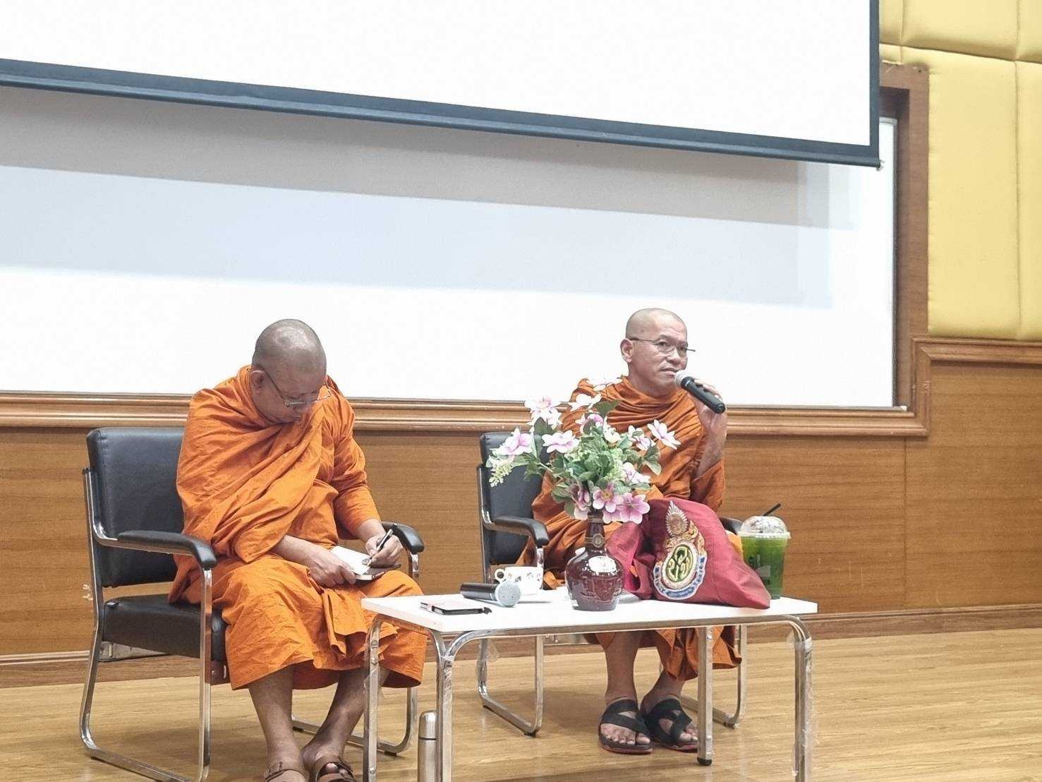 โครงการ "Life Learning เมื่อชีวิตไม่หยุดนิ่งที่จะเรียนรู้"