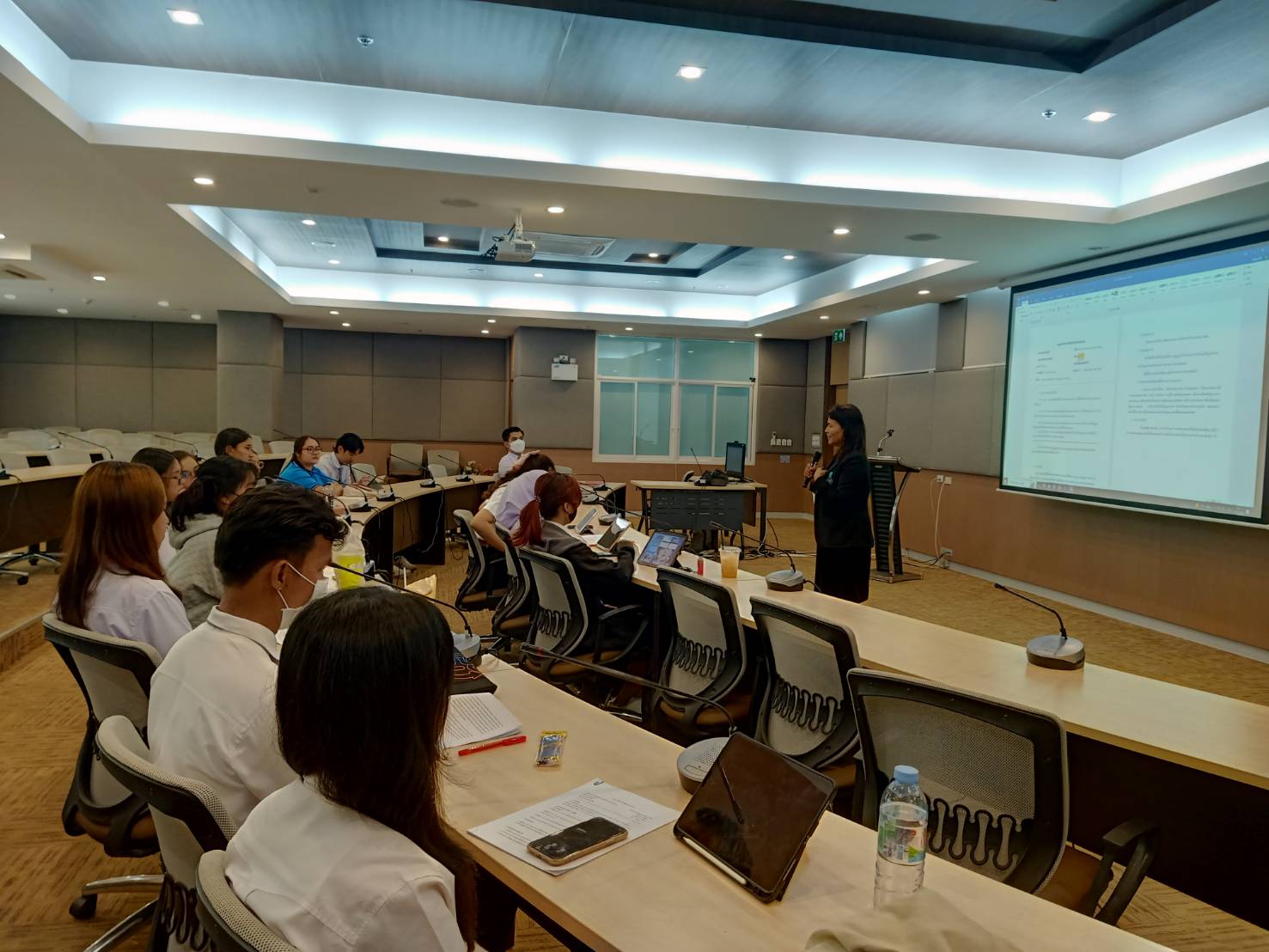 โครงการ การพัฒนาสมรรถนะด้านการสอนของนิสิตครูภาษาอังกฤษแบบบูรณาการข้ามศาสตร์ ตามฐานทุนโรงเรียนและชุมชน