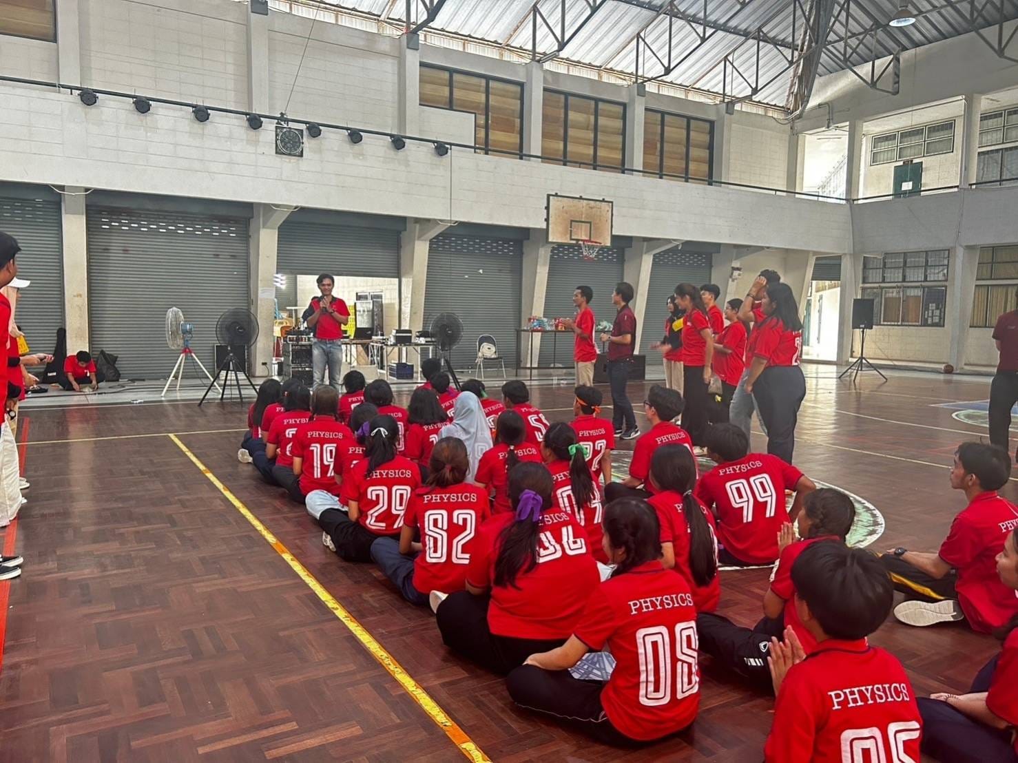 โครงการ “สานสัมพันธ์รักน้องพี่ เปิดบ้านสายเทค ED.PHYSICS 66"