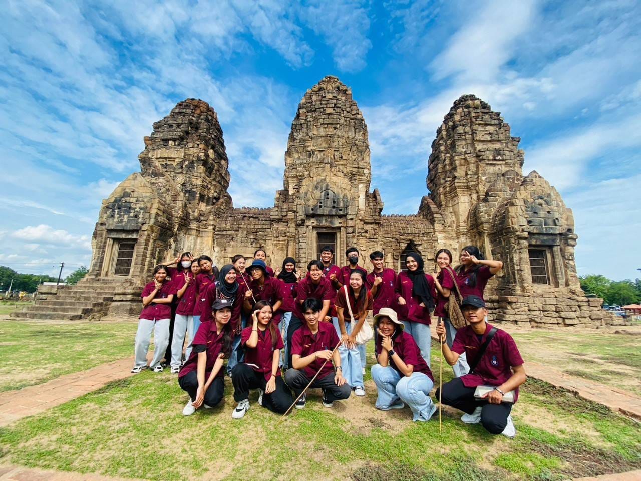 โครงการทัศนางานศิลป์ สู่กระบวนการเรียนรู้ทางศิลปะ สำหรับนิสิตชั้นปีที่ ๓