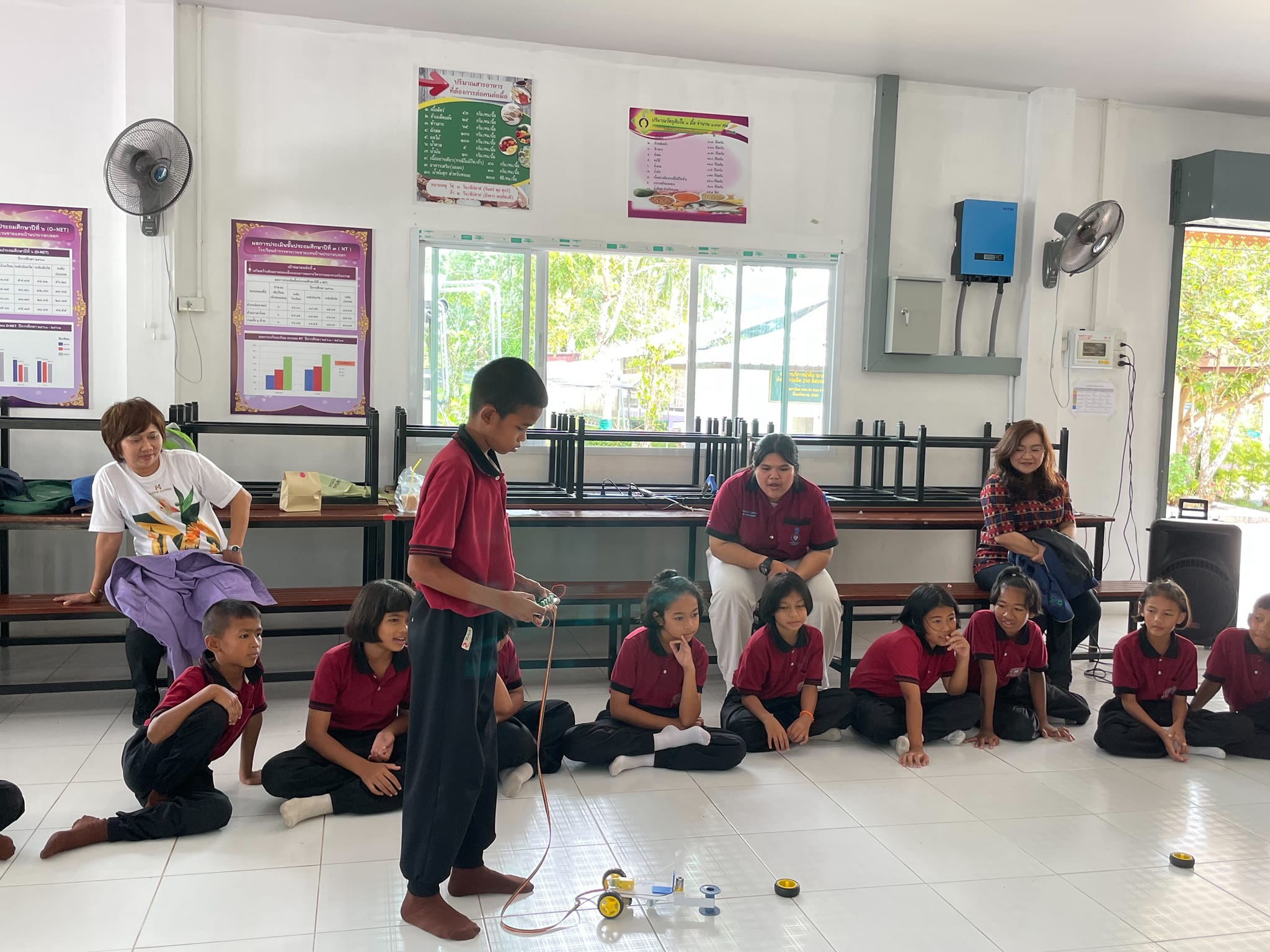 โครงการ เสริมสร้างทักษะเชิงปฏิบัติการ เพื่อการสร้างหุ่นยนต์บังคับมืออย่างง่าย