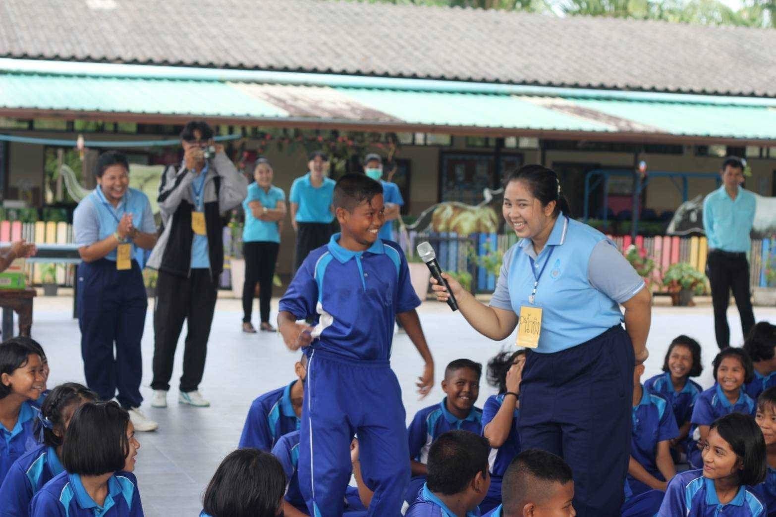 โครงการค่ายคณิตศาสตร์ พัฒนาผู้นำ สานสัมพันธ์สู่รุ่นน้อง