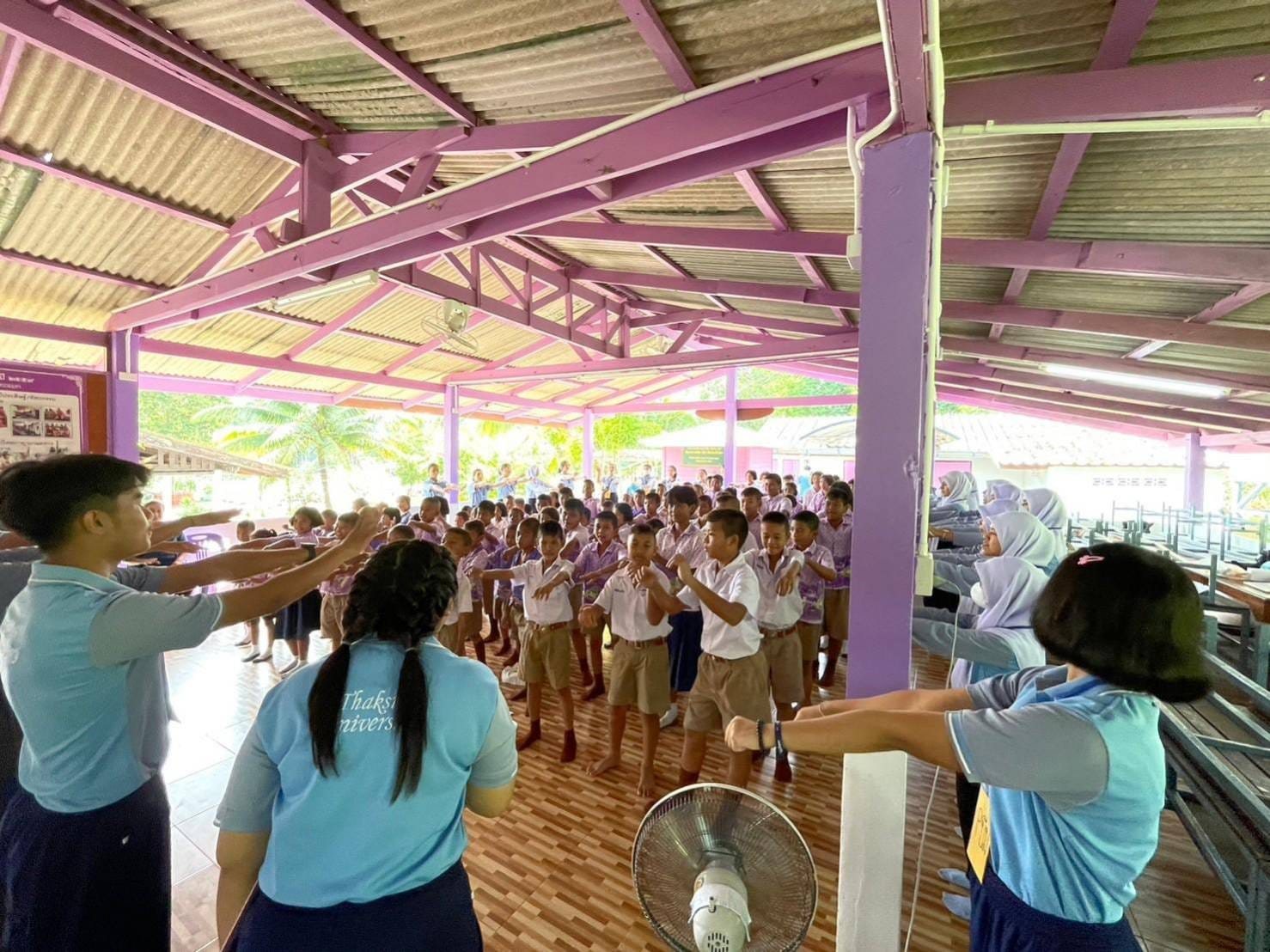 โครงการค่ายคณิตศาสตร์ พัฒนาผู้นำ สานสัมพันธ์สู่รุ่นน้อง
