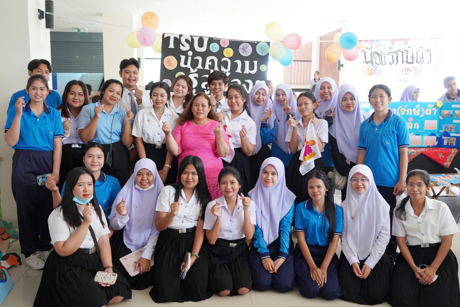 การนำเสนอผลงานครูนักพัฒนา  Learning Festival