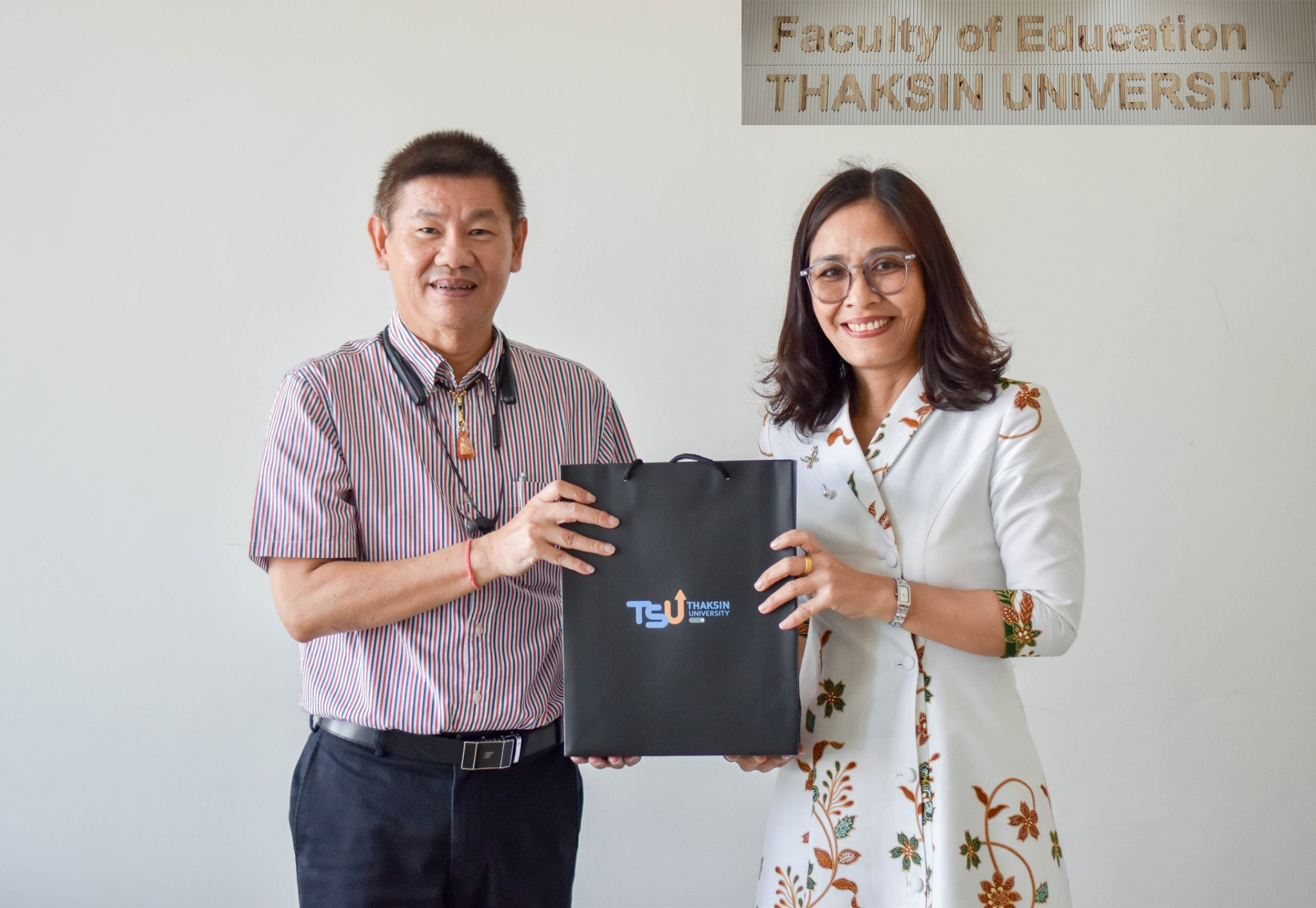 โครงการสัมมนานิสิตหลังปฏิบัติการสอนในสถานศึกษา สำหรับนิสิตหลักสูตรประกาศนียบัตร สาขาวิชา วิชาชีพครู