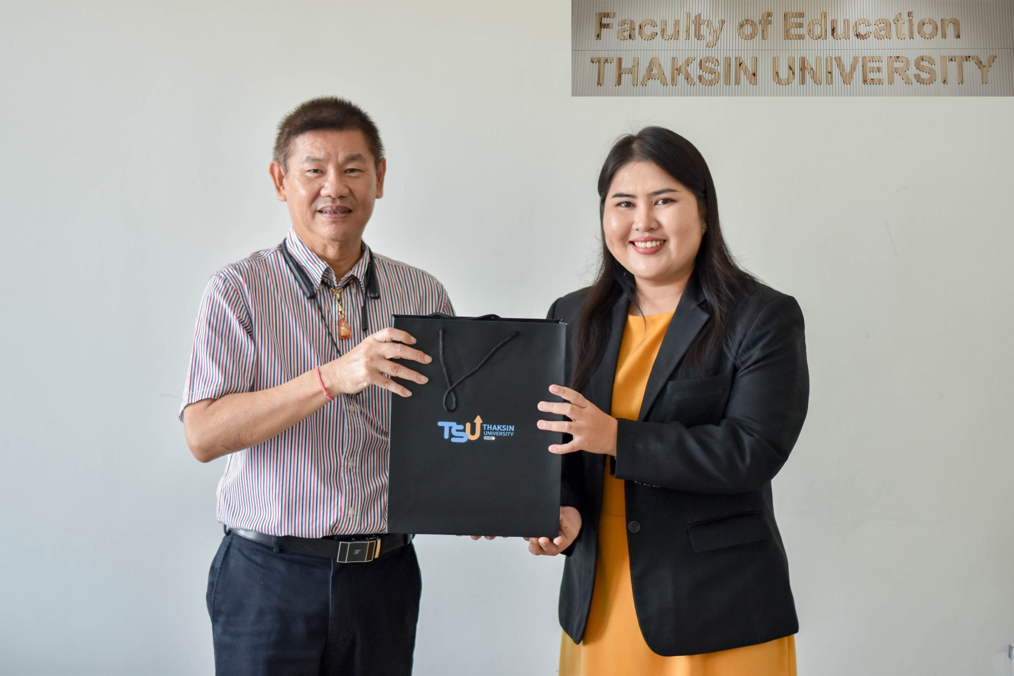 โครงการสัมมนานิสิตหลังปฏิบัติการสอนในสถานศึกษา สำหรับนิสิตหลักสูตรประกาศนียบัตร สาขาวิชา วิชาชีพครู