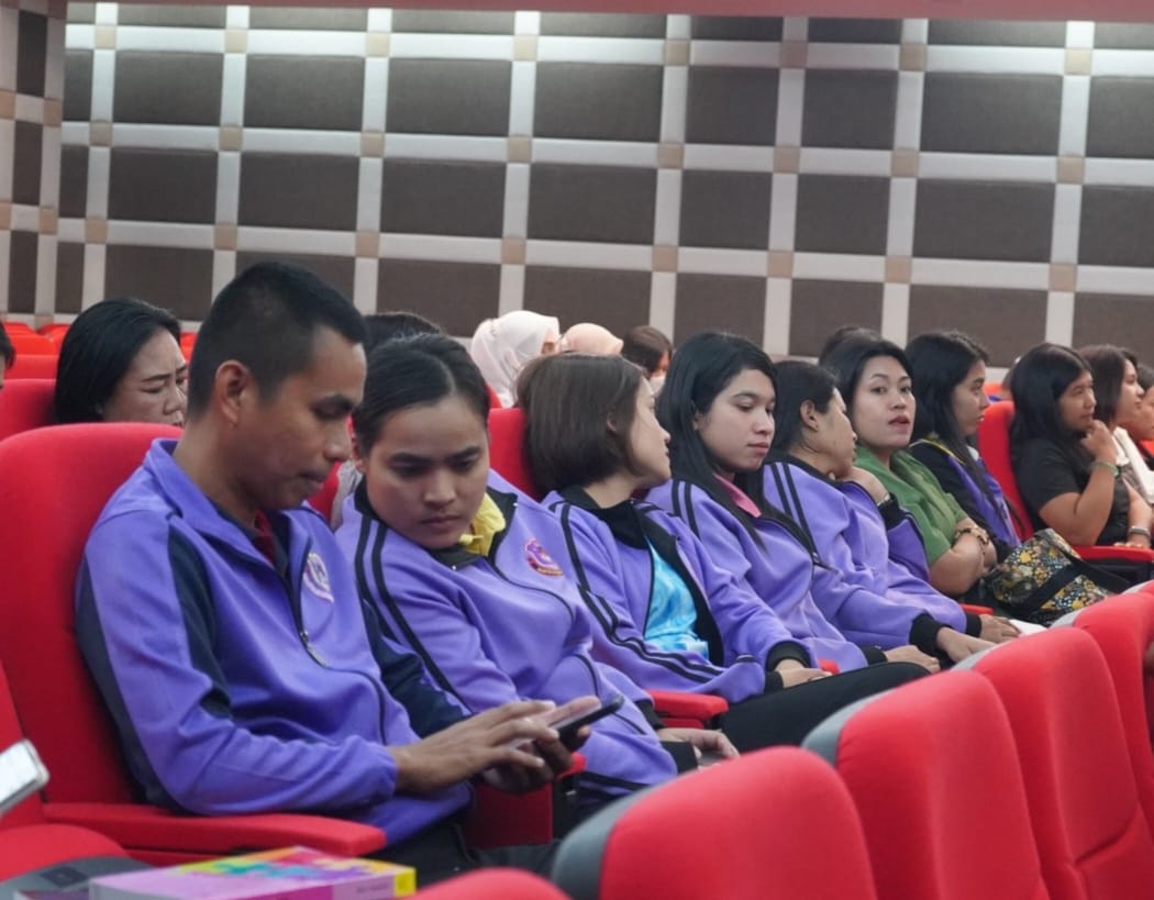 กิจกรรมเสริมทักษะเพิ่มเติม  (Enrichment Program ) “ครู ตชด.ผู้สร้างความฉลาดรู้ทางภาษา  (ภาษาไทย) (ภาษาอังกฤษ)(ภาษามลายูถิ่น) และการนำเสนอข้อมูลเพื่อการเทียบโอนประสบการณ์”          และหัวข้อ“โครงงานและการเรียนรู้บูรณาการ บนฐานชีวิต ”