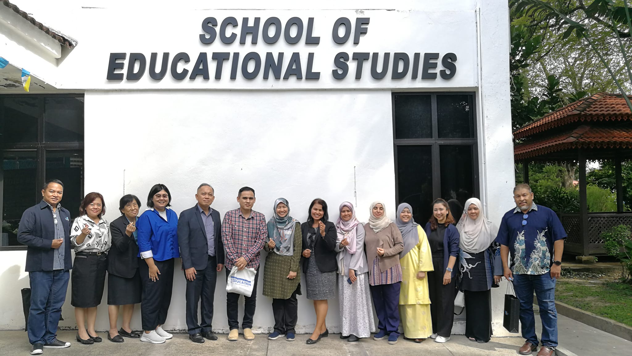 การเจรจาความร่วมมือ​ทางวิชาการ ณ​ University of Sains Malaysia เมือง​ปีนัง​ ประเทศ​มาเลเซีย โดย​สาขาการสอนศิลปศาสตร์​คณะศึกษาศาสตร์​ มหา​วิทยาลัย​ทักษิณ​ วิทยาเขต​สงขลา​