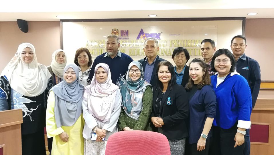 การเจรจาความร่วมมือ​ทางวิชาการ ณ​ University of Sains Malaysia เมือง​ปีนัง​ ประเทศ​มาเลเซีย โดย​สาขาการสอนศิลปศาสตร์​คณะศึกษาศาสตร์​ มหา​วิทยาลัย​ทักษิณ​ วิทยาเขต​สงขลา​