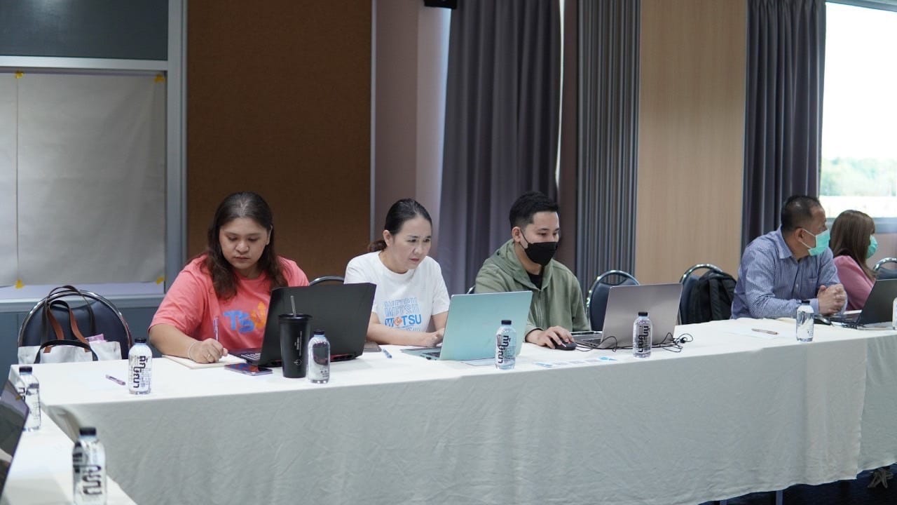 กองบรรณาธิการ วารสารศึกษาศาสตร์ มหาวิทยาลัยทักษิณ เข้าร่วม กิจกรรม เรื่อง “การเตรียมความพร้อมการประเมิน และผลักดันวารสารเข้าสู่ฐานข้อมูลนานาชาติ ในอนาคต”