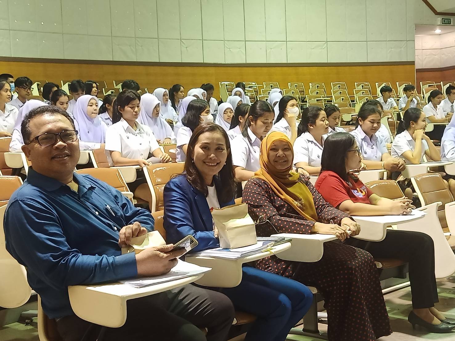 โครงการ​เตรียม​ความพร้อมและ​ปฐมนิเทศ​นิสิต ก่อนฝึกปฏิบัติ​การสอนในสถานศึกษา สำหรับ​นิสิต​หลักสูตร​การศึกษา​บัณฑิต