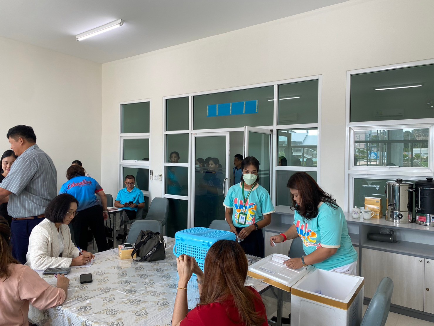 สำนักงานสาธารณสุขจังหวัดสงขลา บริการฉีดวัคซีนป้องกันไหว้หวัดใหญ่สามสายพันธุ์ ให้กับคณาจารย์และบุคลากรคณะศึกษาศาสตร์