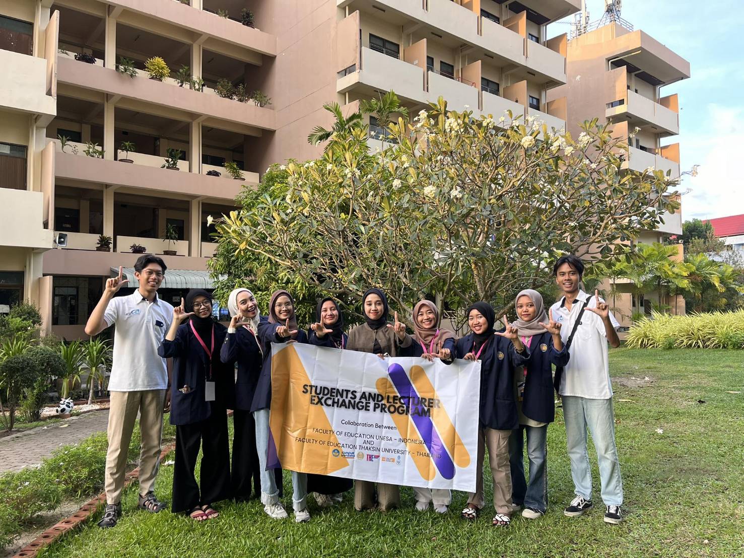 ยินดีต้อนรับคณาจารย์และนักศึกษาจาก Surabaya State University อินโดนีเซีย ร่วมแลกเปลี่ยนเรียนรู้ และทำกิจกรรม ร่วมกับนิสิตคณะศึกษาศาสตร์
