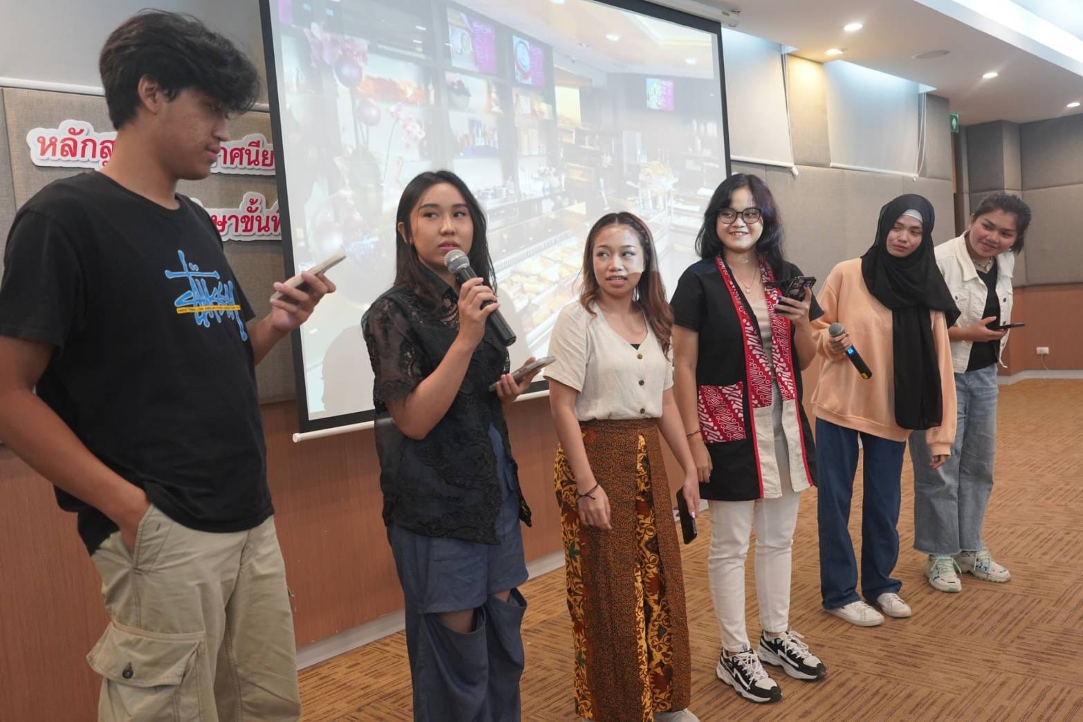 ขอแสดง​ความยินดี​กับ อาจารย์​ ดร. ศิลป​์ชัย​ สุวรรณ​มณี ที่ได้รับการแต่งตั้งดำรงตำแหน่ง ผู้รักษา​การ​แทน​ผู้อำนวยการ โรงเรียนสาธิต​มหาวิทยาลัย​ทักษิณ​ ฝ่ายประถม