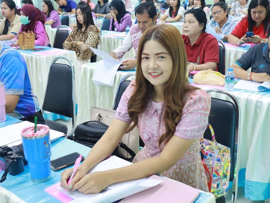 การอบรมเชิงปฏิบัติการ การส่งเสริม พัฒนาความรู้ด้านจิตวิทยา และการดูแลนักเรียนที่มีความบกพร่อง ทางด้านสติปัญญา และออทิสติก